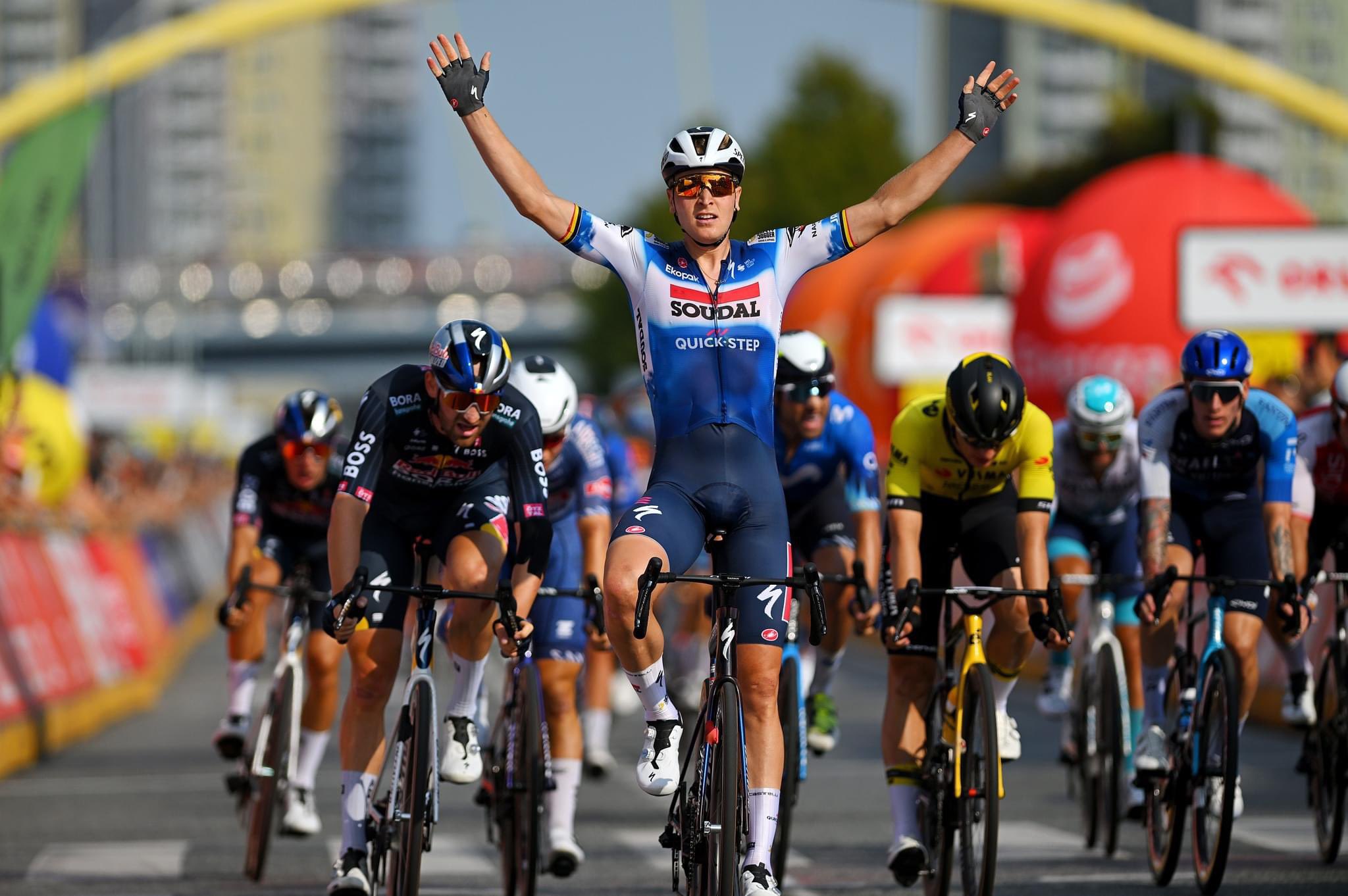 Tim Merlier soma 13ª vitória do ano na etapa 5 do Tour de Pologne!