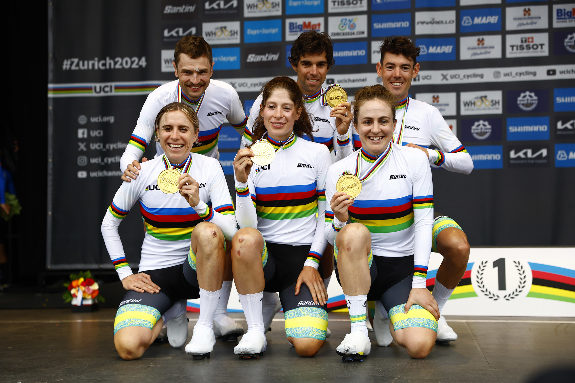 Austrália é a nova Campeã do Mundo de Estafeta Mista, após frenética batalha!
