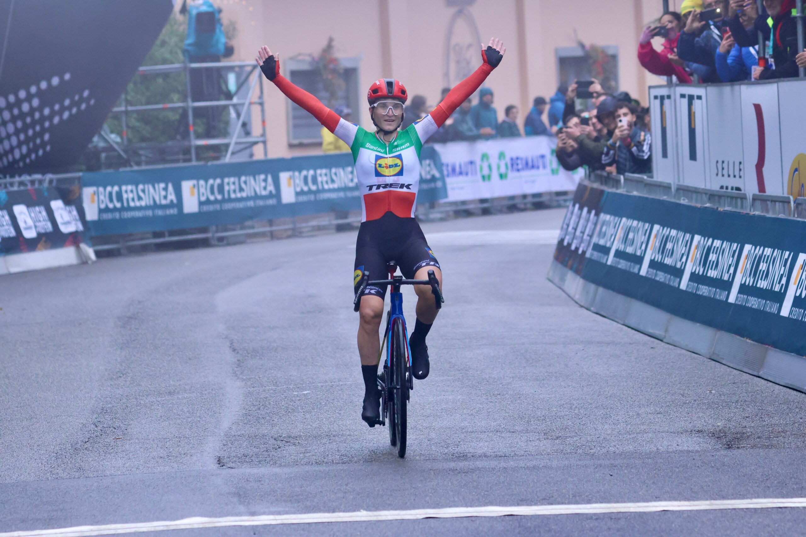 Elisa Longo Borghini conquista pela 4ª vez o Giro dell’Emilia!