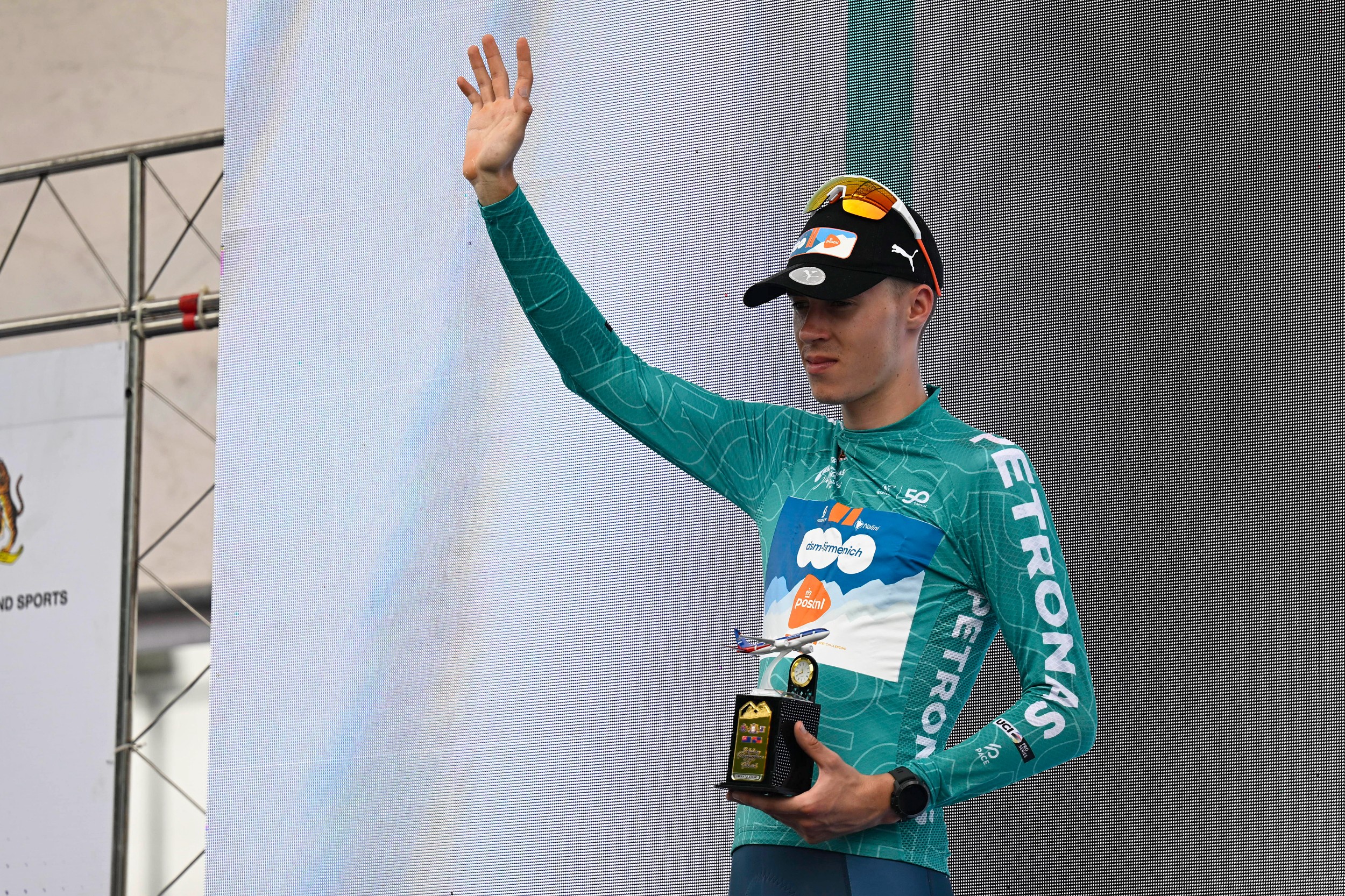 Max Poole segue líder da classificação geral do Tour de Langkawi (Foto: Cor Vos)