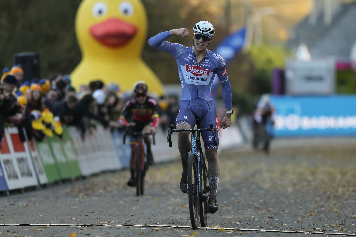 Niels Vandeputte regressa aos triunfos no X2O Badkamers Trofee de Hamme!
