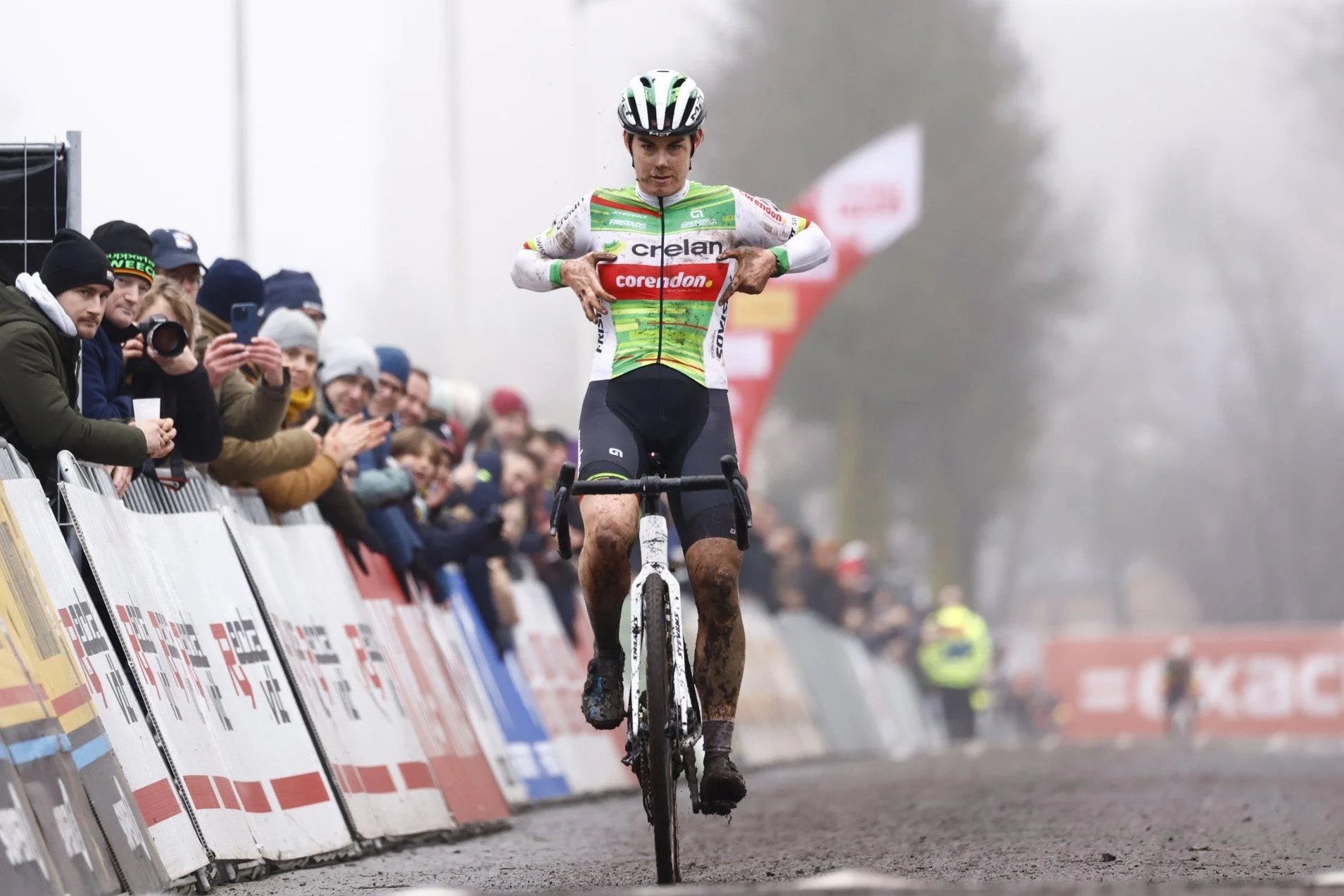 Marion Norbert Riberolle regressa aos triunfos no Exact Cross de Loenhout!