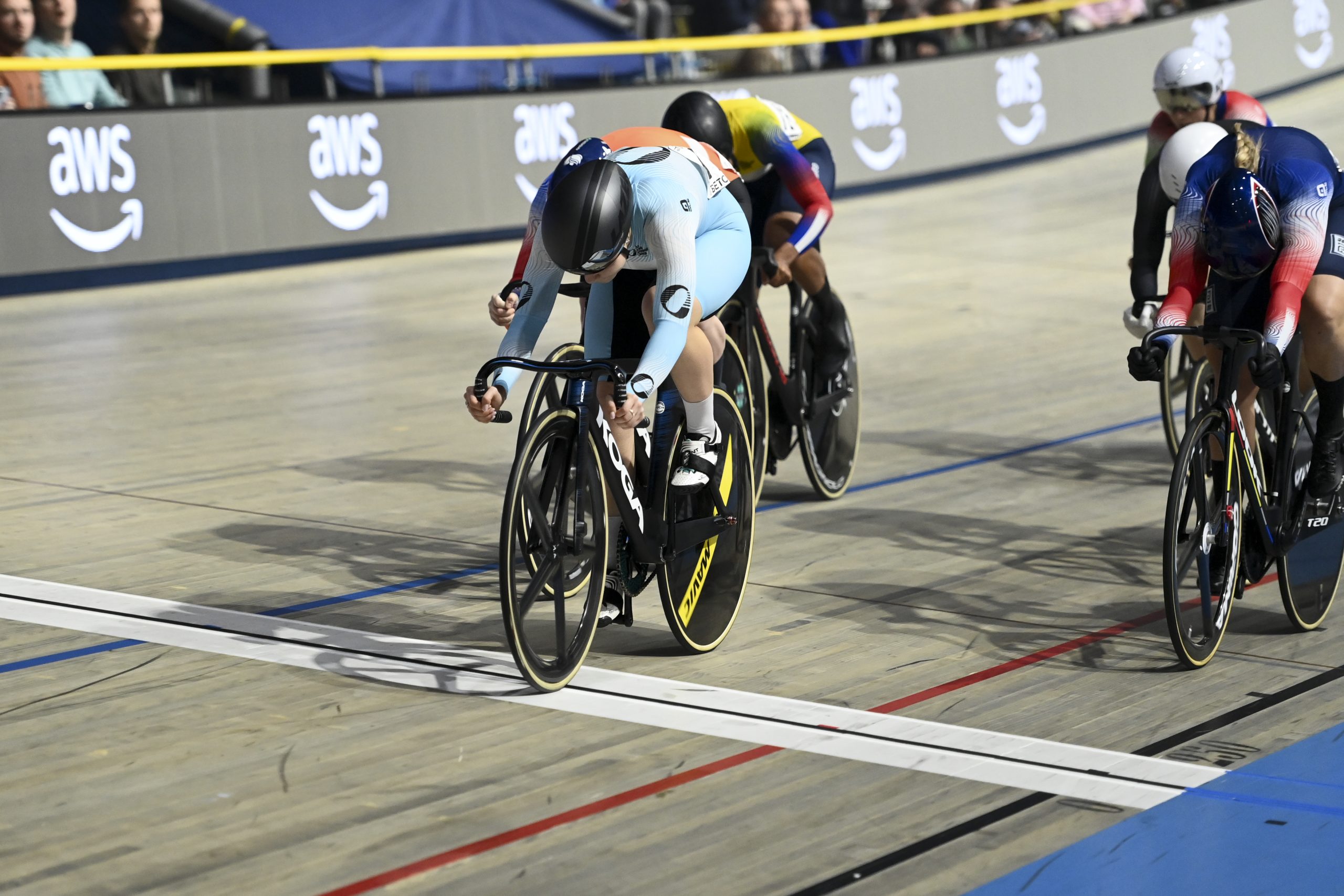 Alina Lysenko segue invicta no Keirin desta edição da Track Champions League