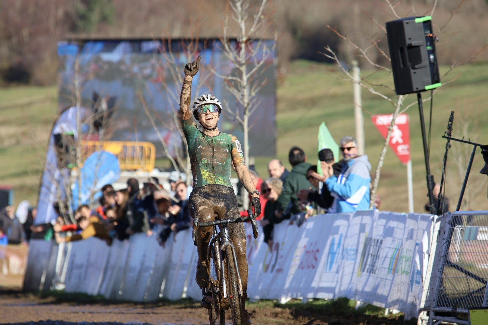 Sofia Rodriguez conquistou o tão desejado Título Nacional de Ciclocrosse em elites (Foto: Real Federación Española de Ciclismo)