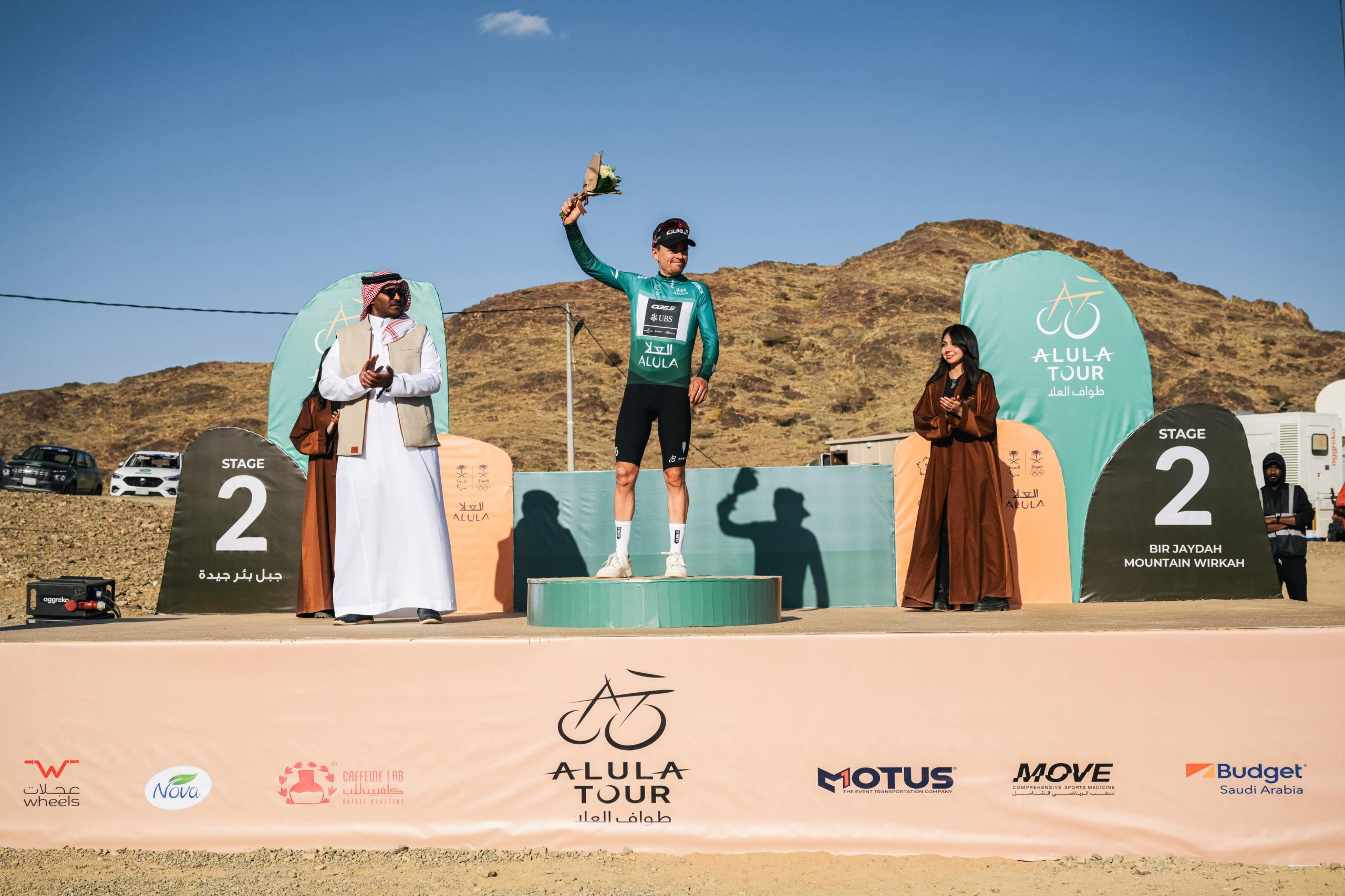 Triunfo épico de Pidcock vale-lhe a liderança da geral do AlUla Tour! (Foto: AlUla Tour / Charly Lopez)