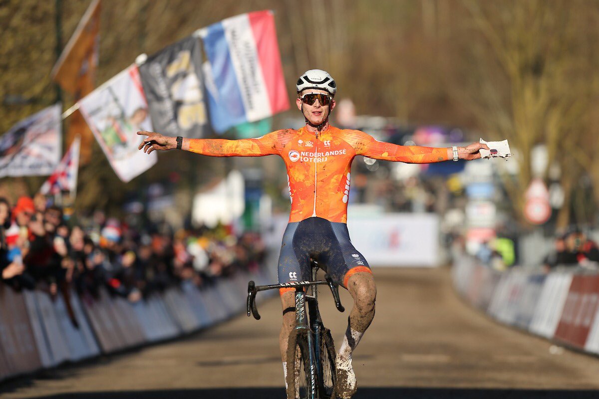 Tibor Del Grosso é Bicampeão do Mundo de Ciclocrosse Sub-23!