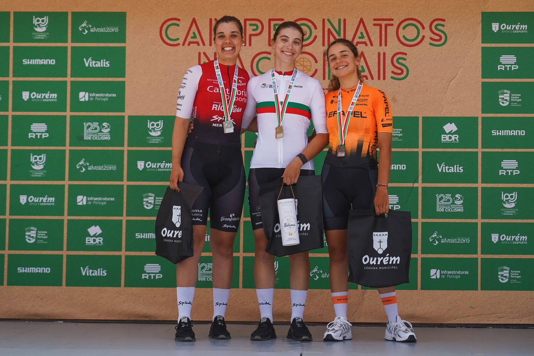 O pódio das Sub-23 femininas com Beatriz Roxo, Marta Carvalho e Daniela Simão