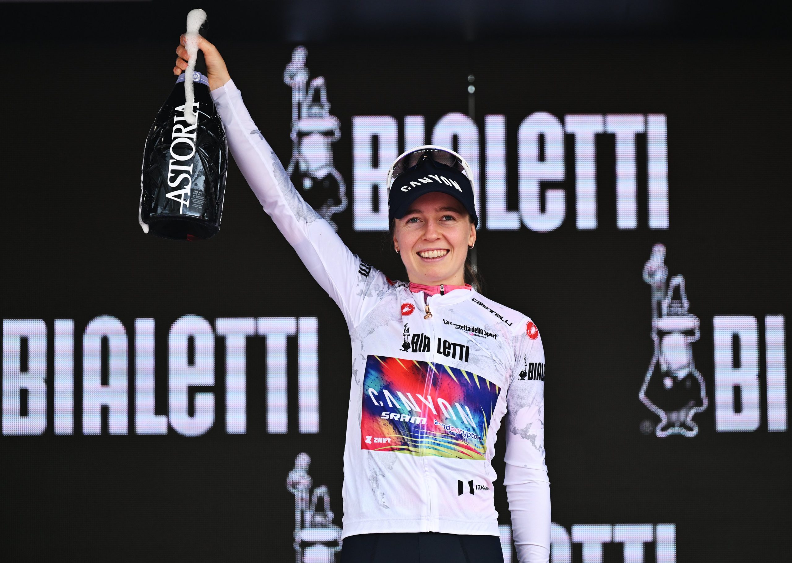 Antonia Niedermaier venceu pela primeira vez a juventude (Foto: Getty Images)