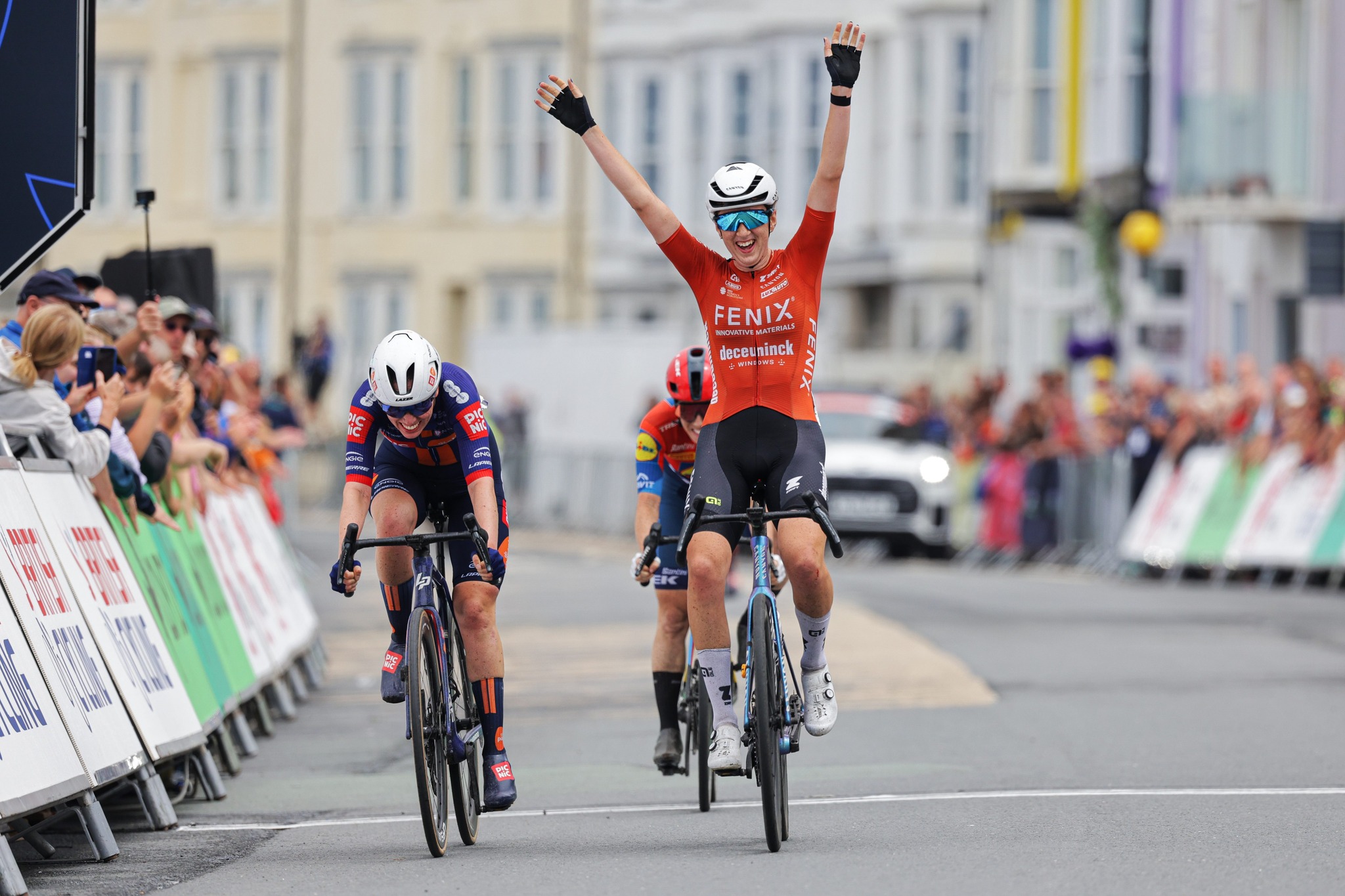 Millie Couzens estreou-se a vencer como profissional nos Campeonatos Nacionais de Fundo da Grã-Bretanha (Foto: British Cycling)