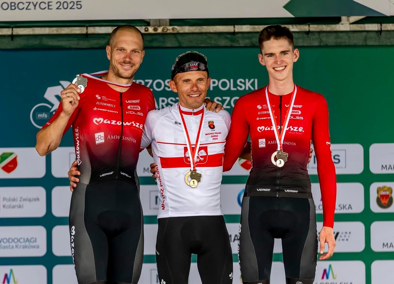O pódio dos elites masculinos da Polónia com Pawel Bernas, Rafal Majka e Mateusz Gajdulewicz (Foto: Dariusz Krzywański)