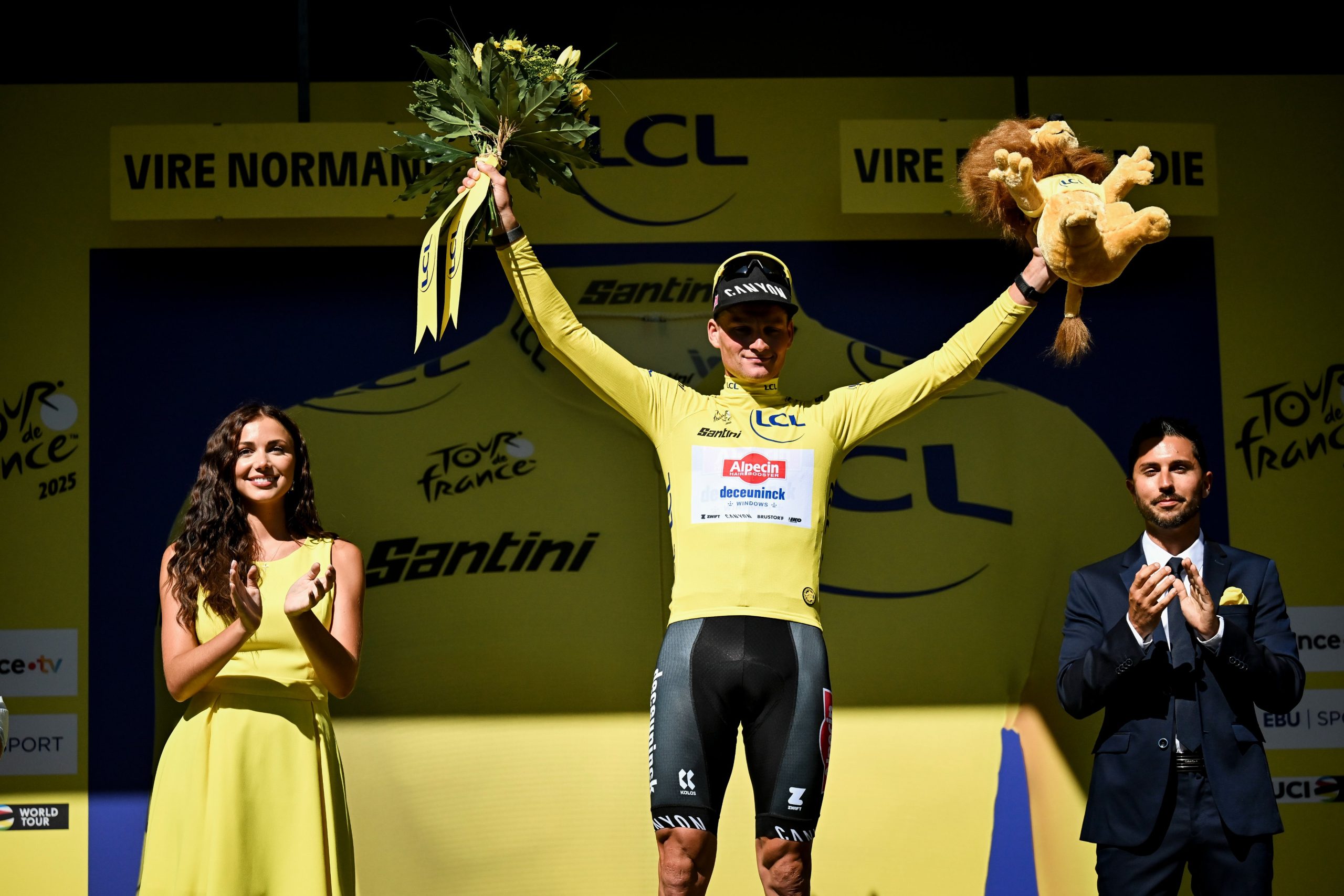 Mathieu van der Poel volta a envergar a camisola amarela neste Tour de France (Foto: ASO)