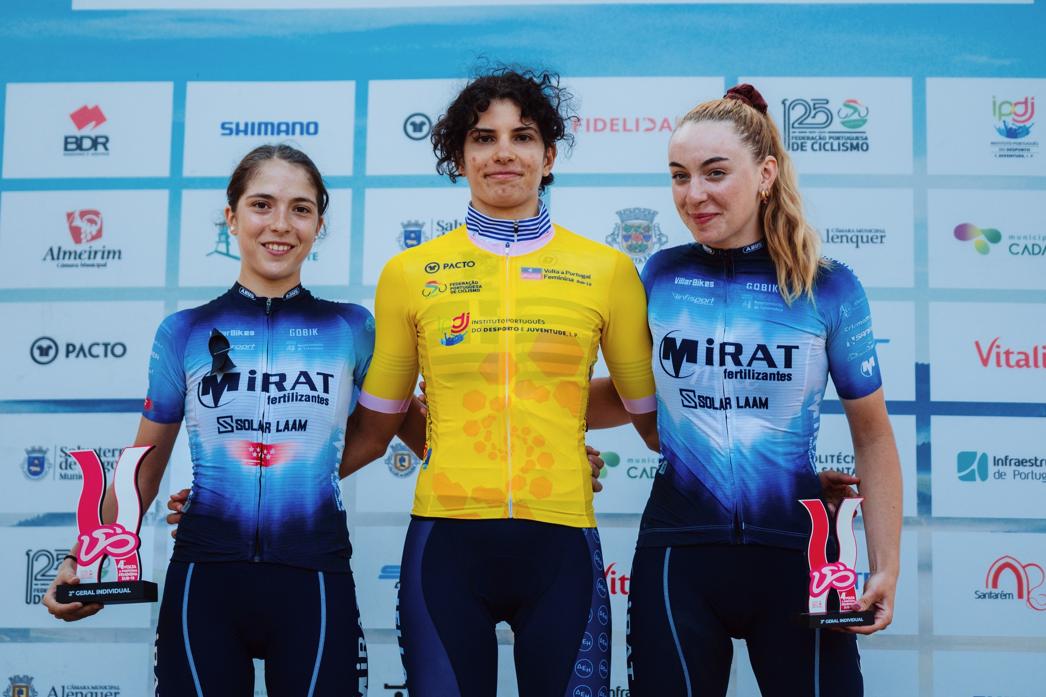 O pódio da Volta a Portugal Feminina Sub-19 com Irene Moreno, Eirini Stampori e Laida Hierro