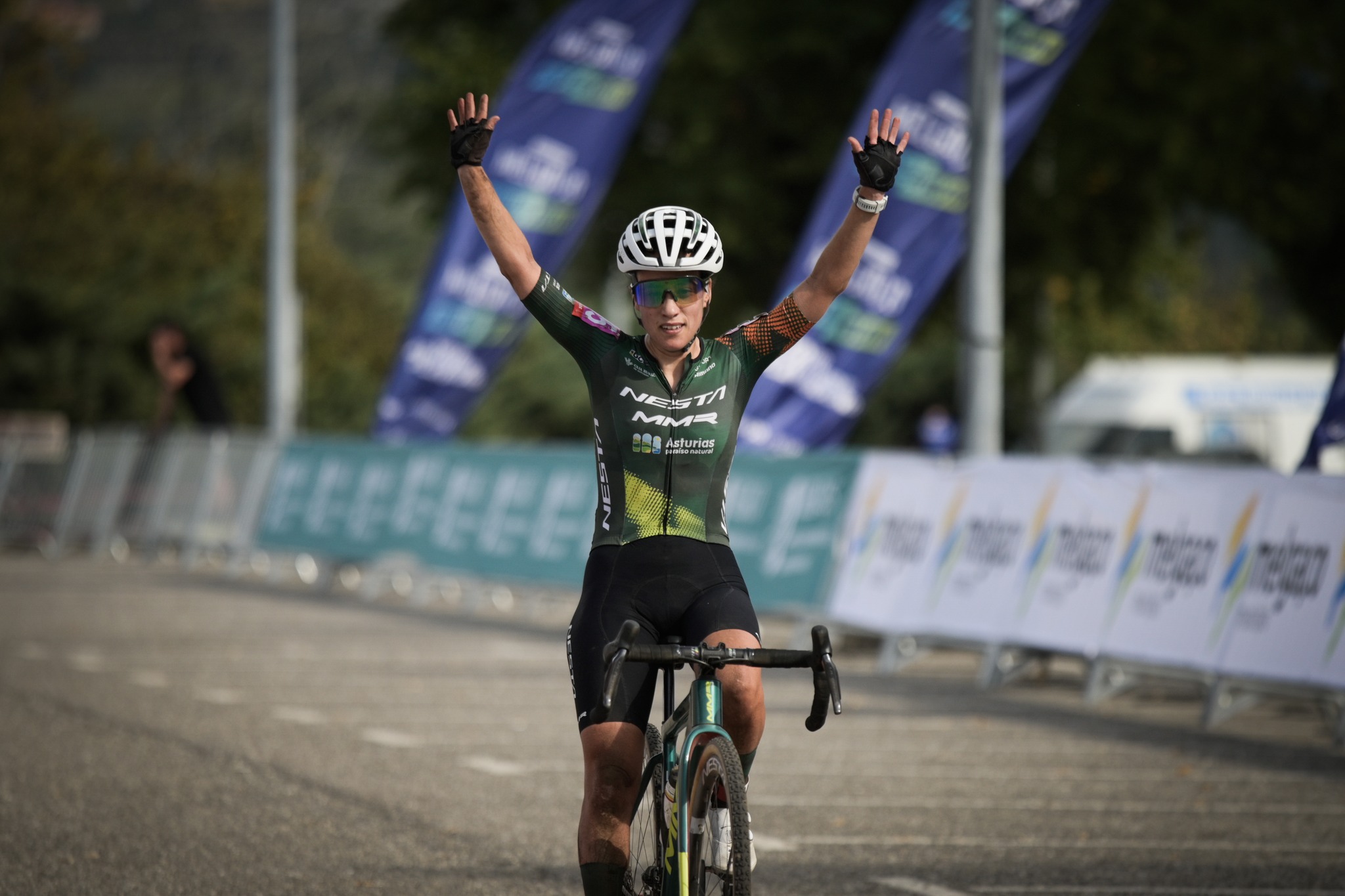 Melgaço coroou Lucia Gonzalez como a primeira líder da Taça de Portugal de Ciclocrosse em elites