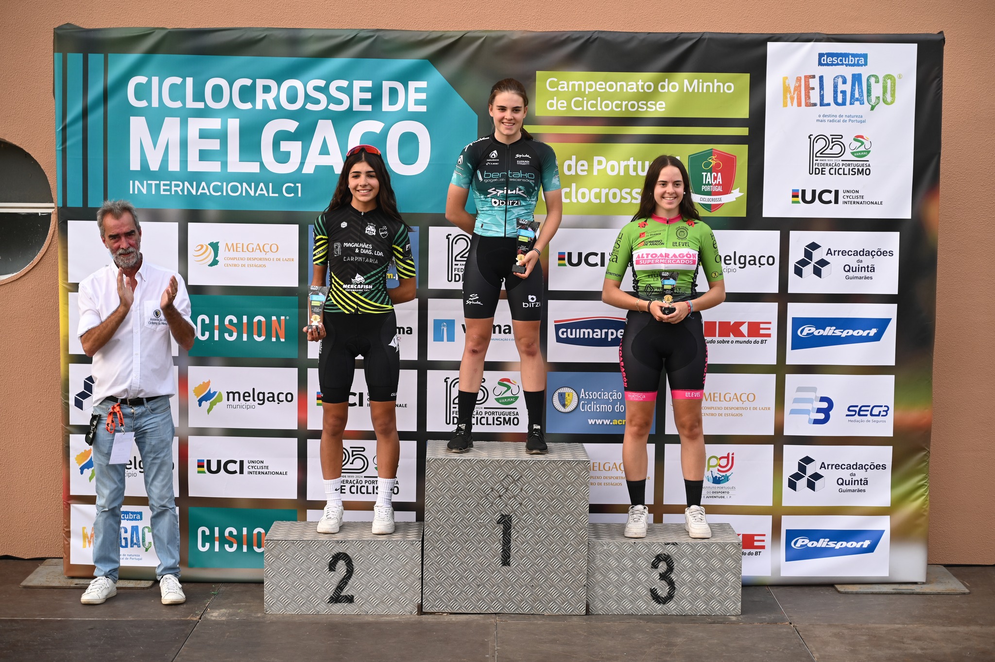 O pódio das Juniores femininas com Rita Fontinhas, Mirari Gotxi e Jara Portero