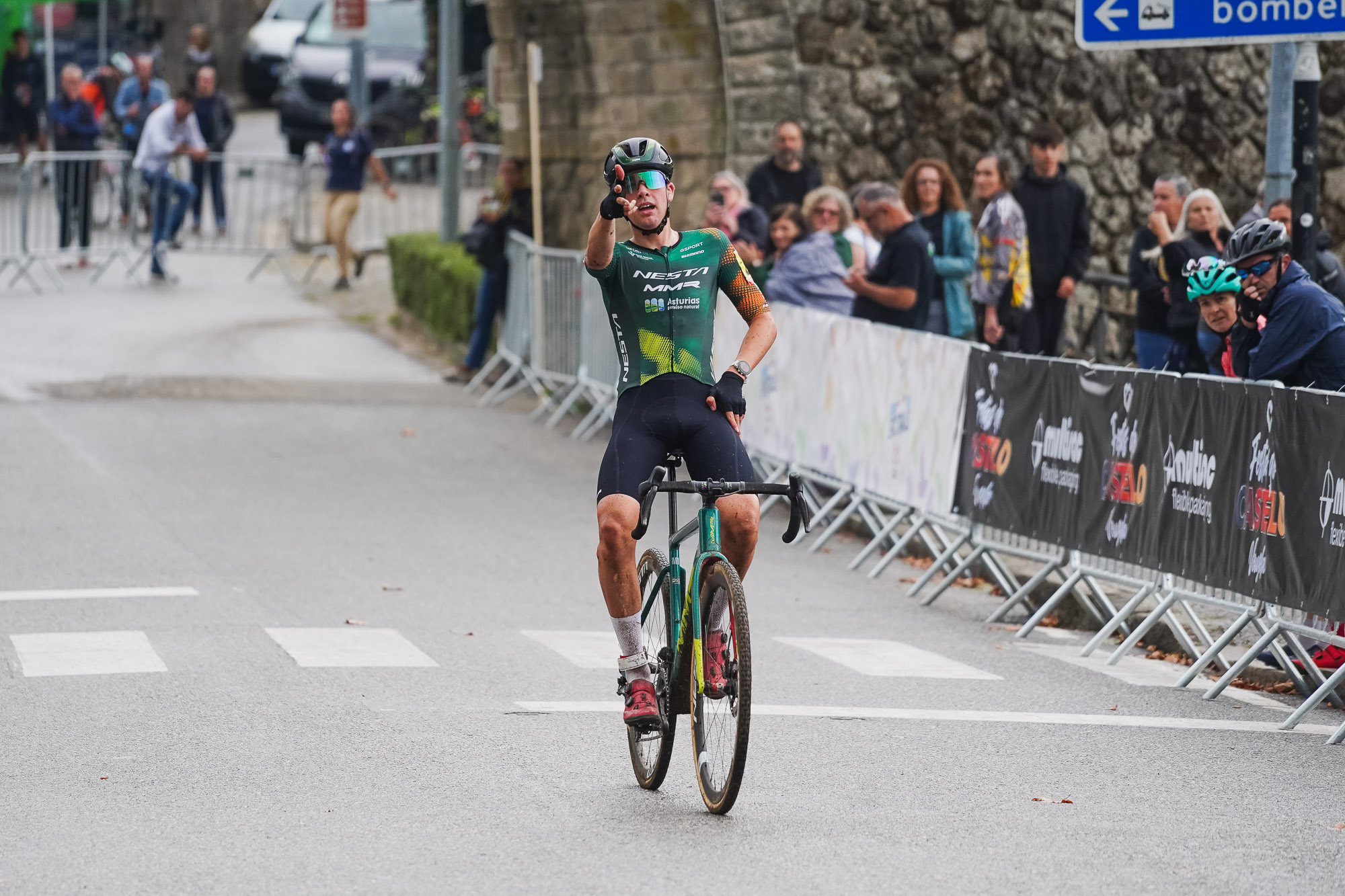 Martin Fernandez confirmou o favoritismo nos Juniores masculinos