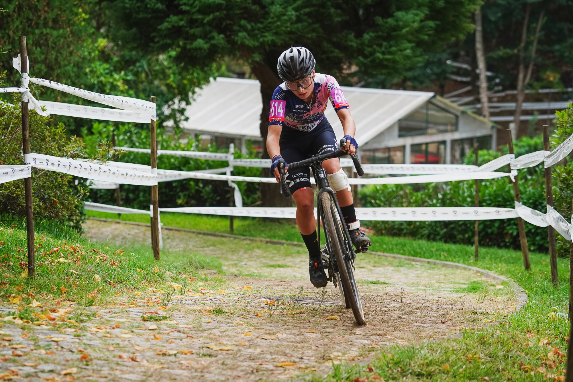 Enora Aveline conseguiu um grande triunfo em solitário no escalão de Sub-23