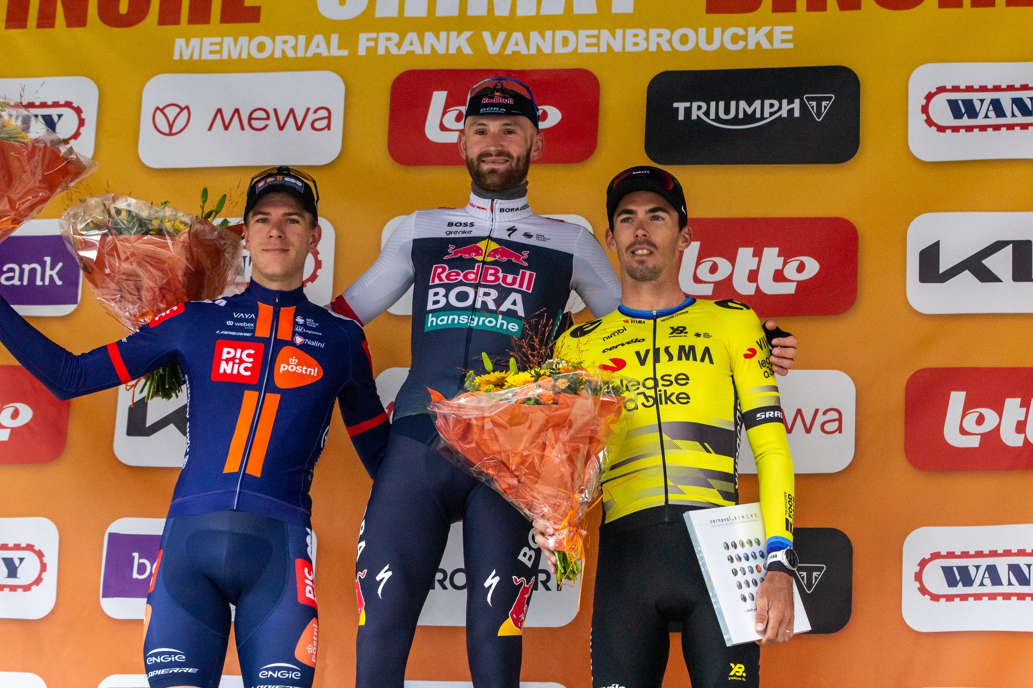 O pódio da Binche-Chimay-Binche com Nils Eekhoff, Jordi Meeus e Christophe Laporte (Arnaud Guillaume)