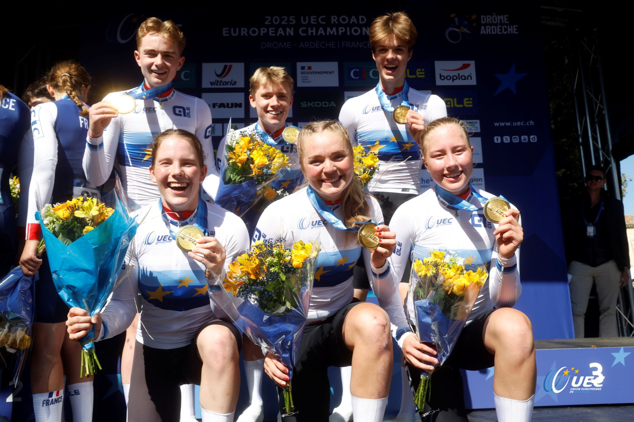 Sindre Orholm-Lonseth, Kristian Haugetun, Hakon Oksnes, Oda Gissinger, Marte Dolven e Ida Stovern conquistaram o Ouro na Estafeta Mista Júnior