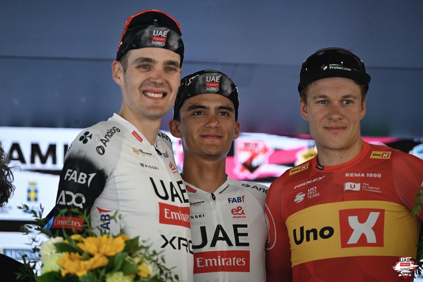 O pódio do Giro del Veneto com Pavel Sivakov, Isaac Del Toro e Jonas Abrahamsen