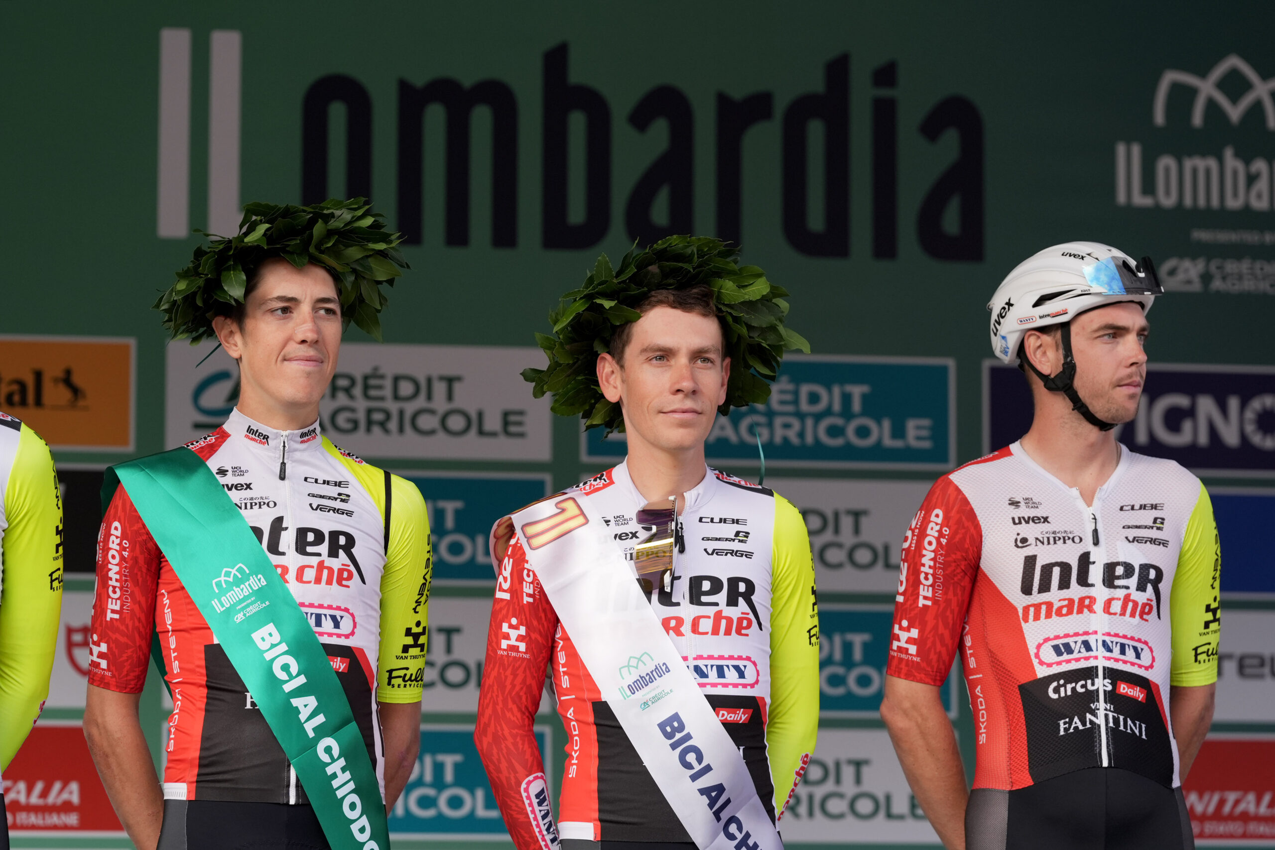Simone Petilli e Louis Meintjes foram homenageados na Il Lombardia (Foto: Il Lombardia)