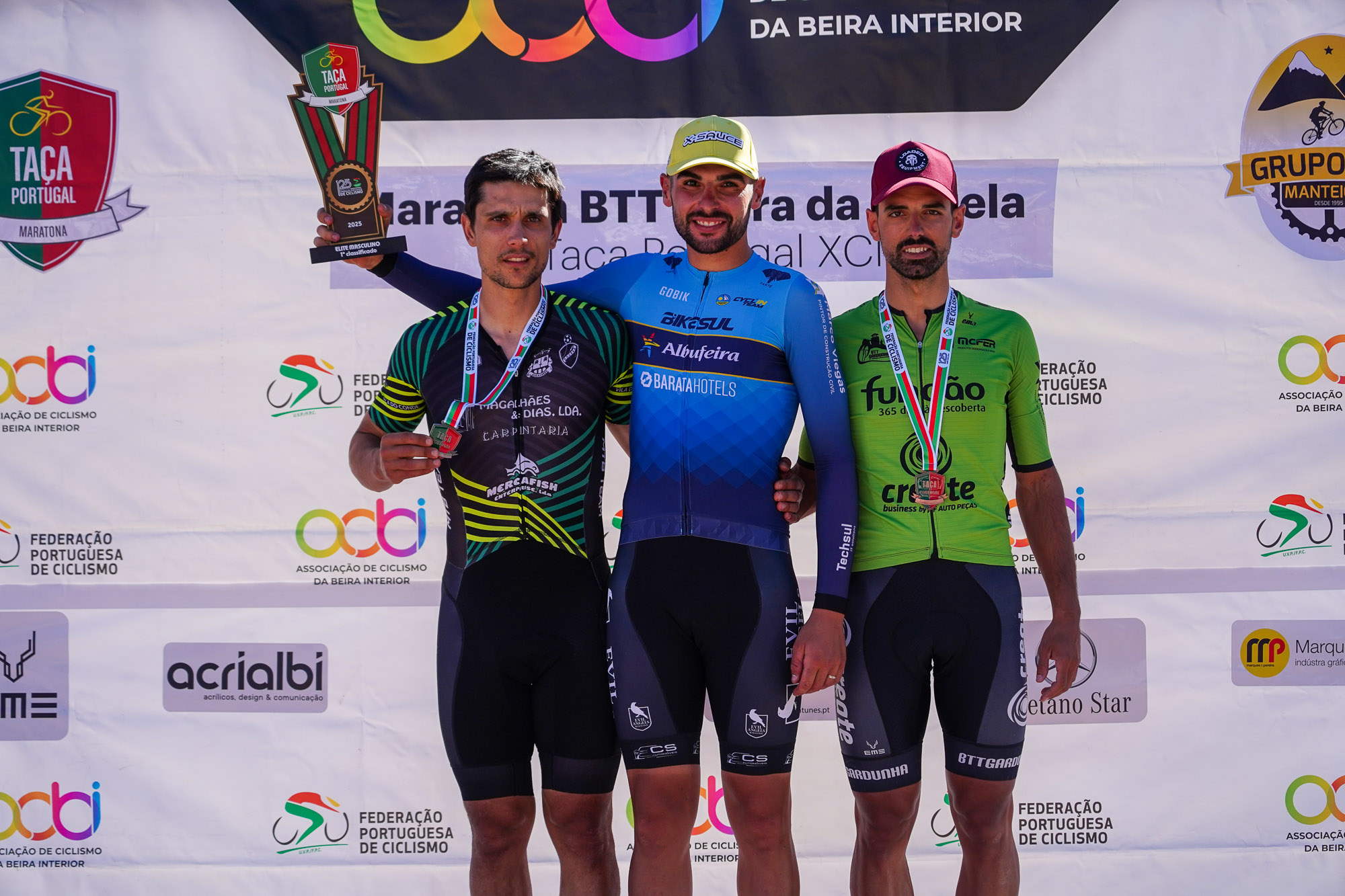 O pódio da Taça de Portugal de XCM dos elites masculinos com Carlos Cruz, Filipe Francisco e André Rodrigues