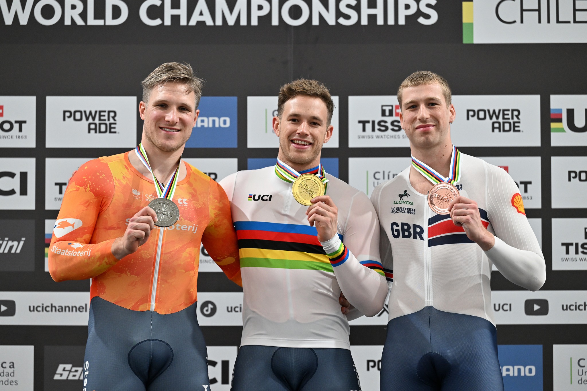 O pódio do 1km Masculino com Jeffrey Hoogland, Harrie Lavreysen e Joseph Truman