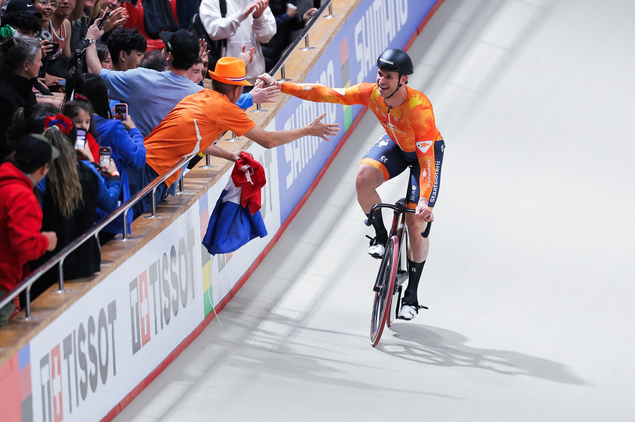 Harrie Lavreysen dominou a final do Keirin Masculino