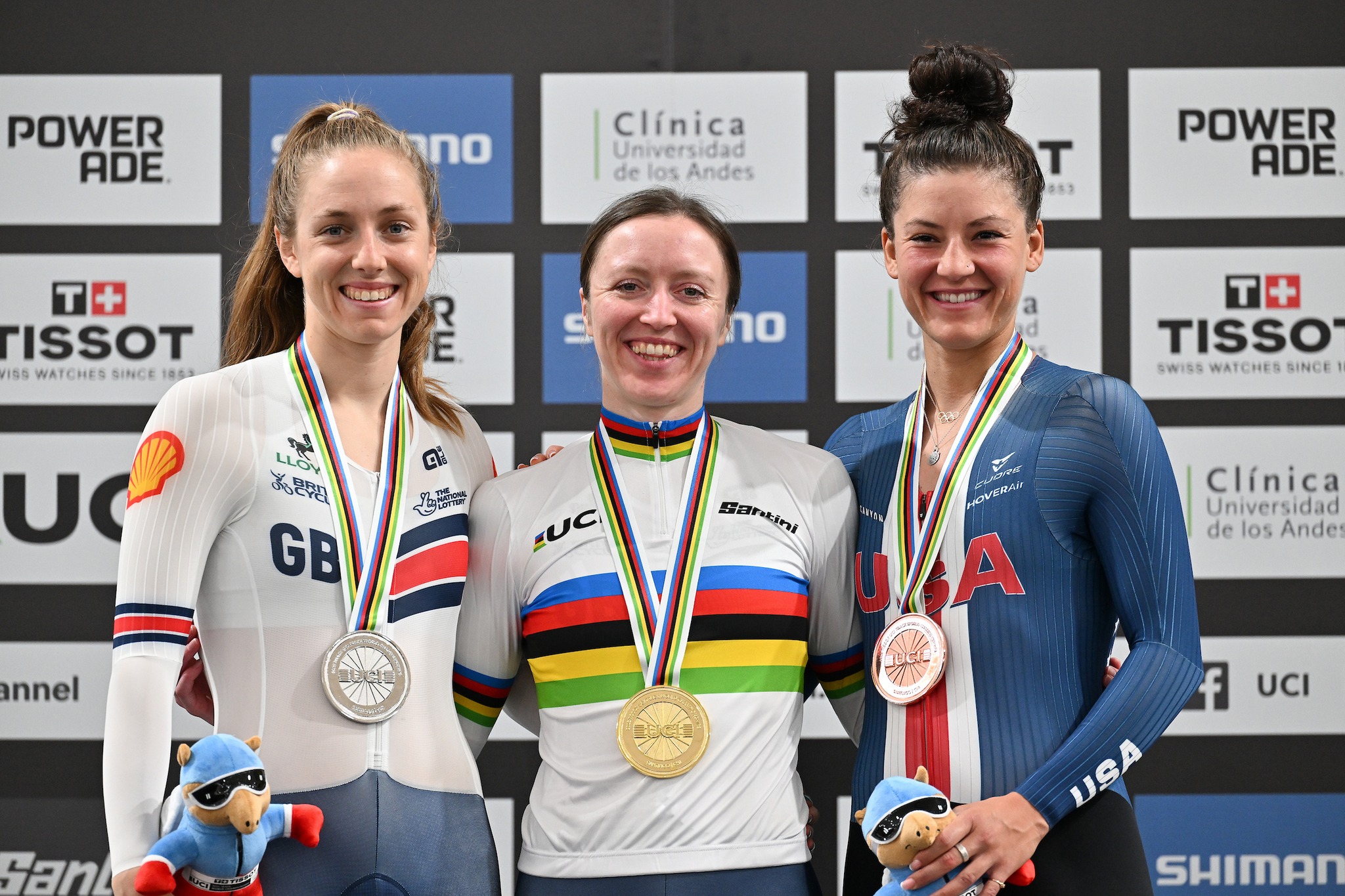 O pódio da Perseguição Individual Feminina com Josie Knight, Anna Morris e Chloe Dygert