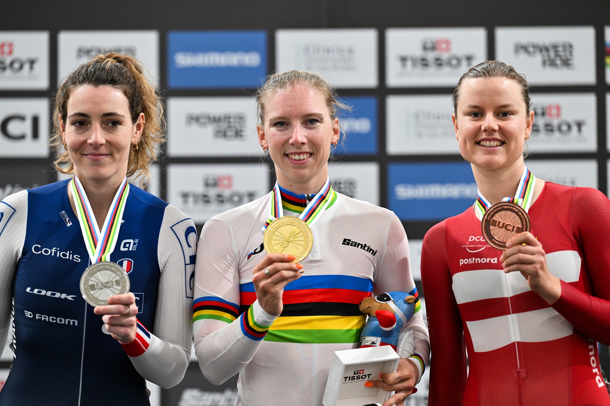 O pódio do Omnium Feminino com Marion Borras, Lorena Wiebes e Amalie Dideriksen