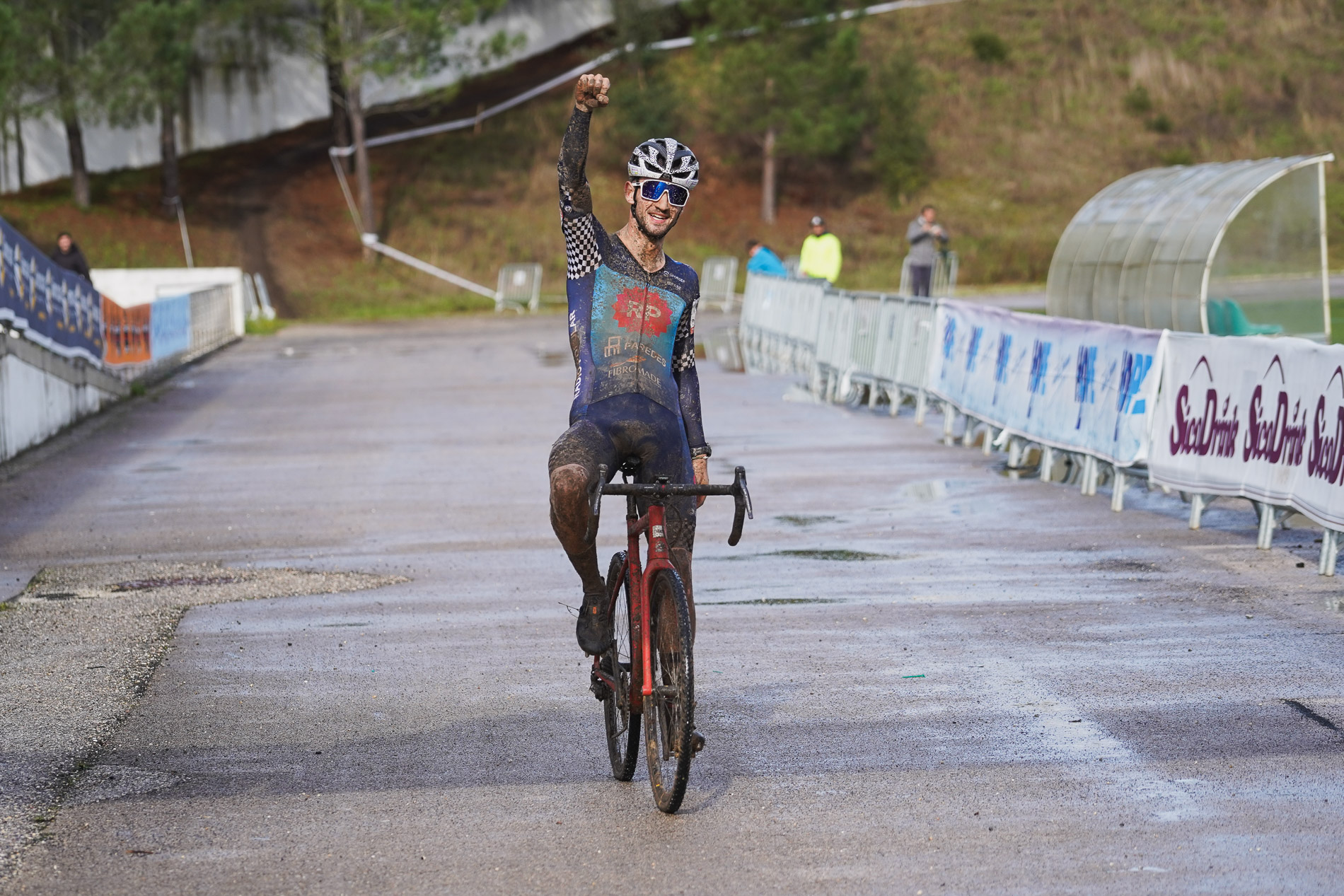 Bruno Silva e Tânia Lima triunfam em Ansião e sobem à liderança da Taça de Portugal de Ciclocrosse!
