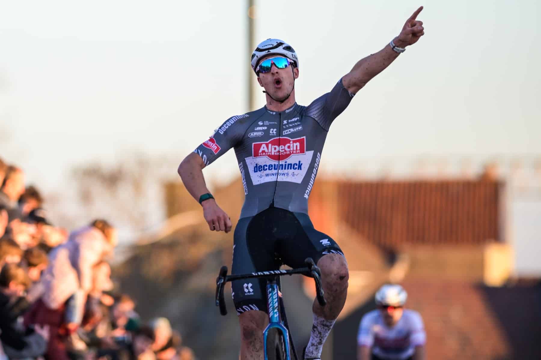 Niels Vandeputte regressou aos triunfos quase 3 meses depois em Kortrijk