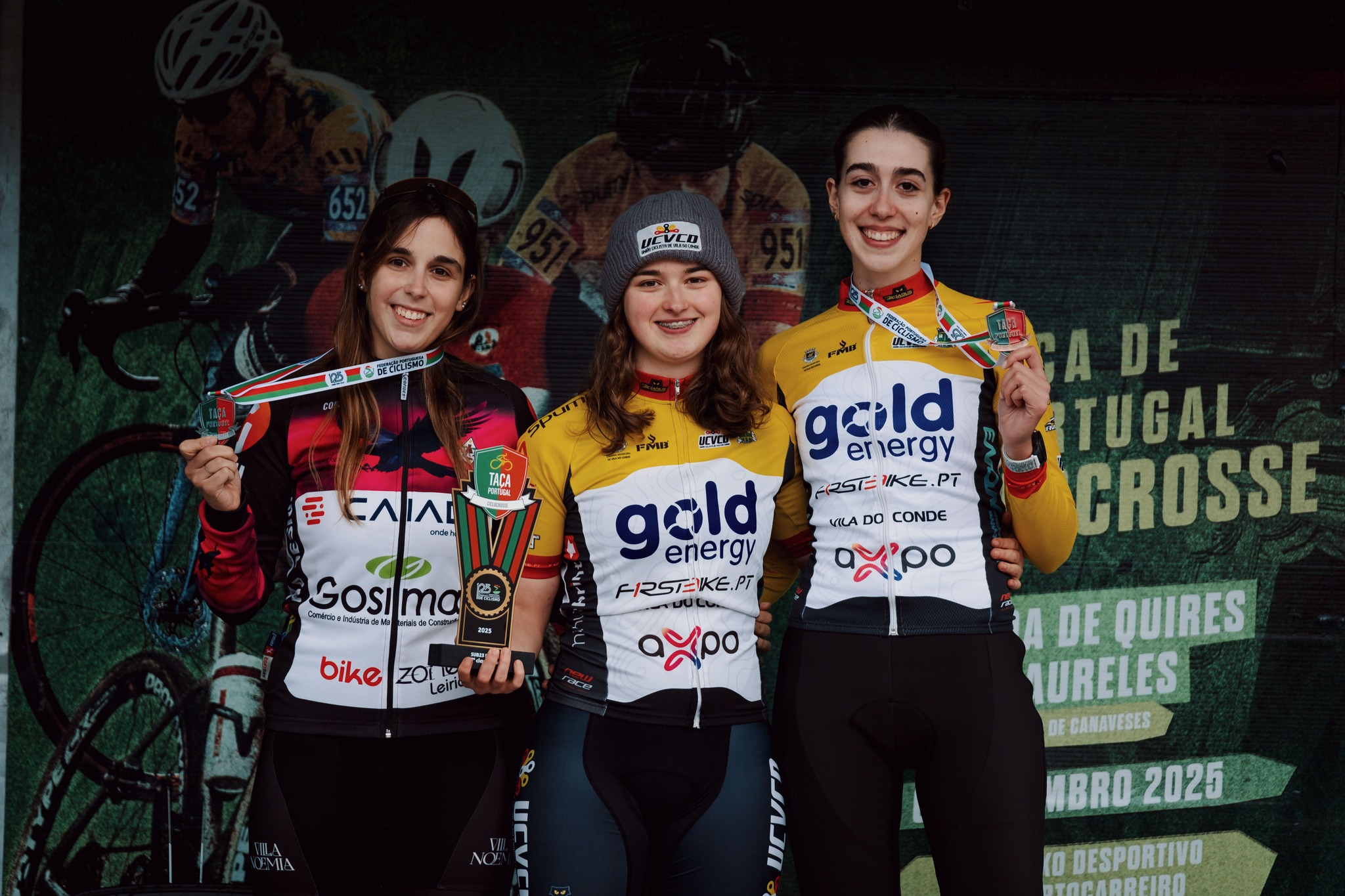 O pódio da Taça de Portugal de Ciclocrosse das Sub-23 femininas com Laura Simão, Margarida Vasconcelos e Catarina Lopes