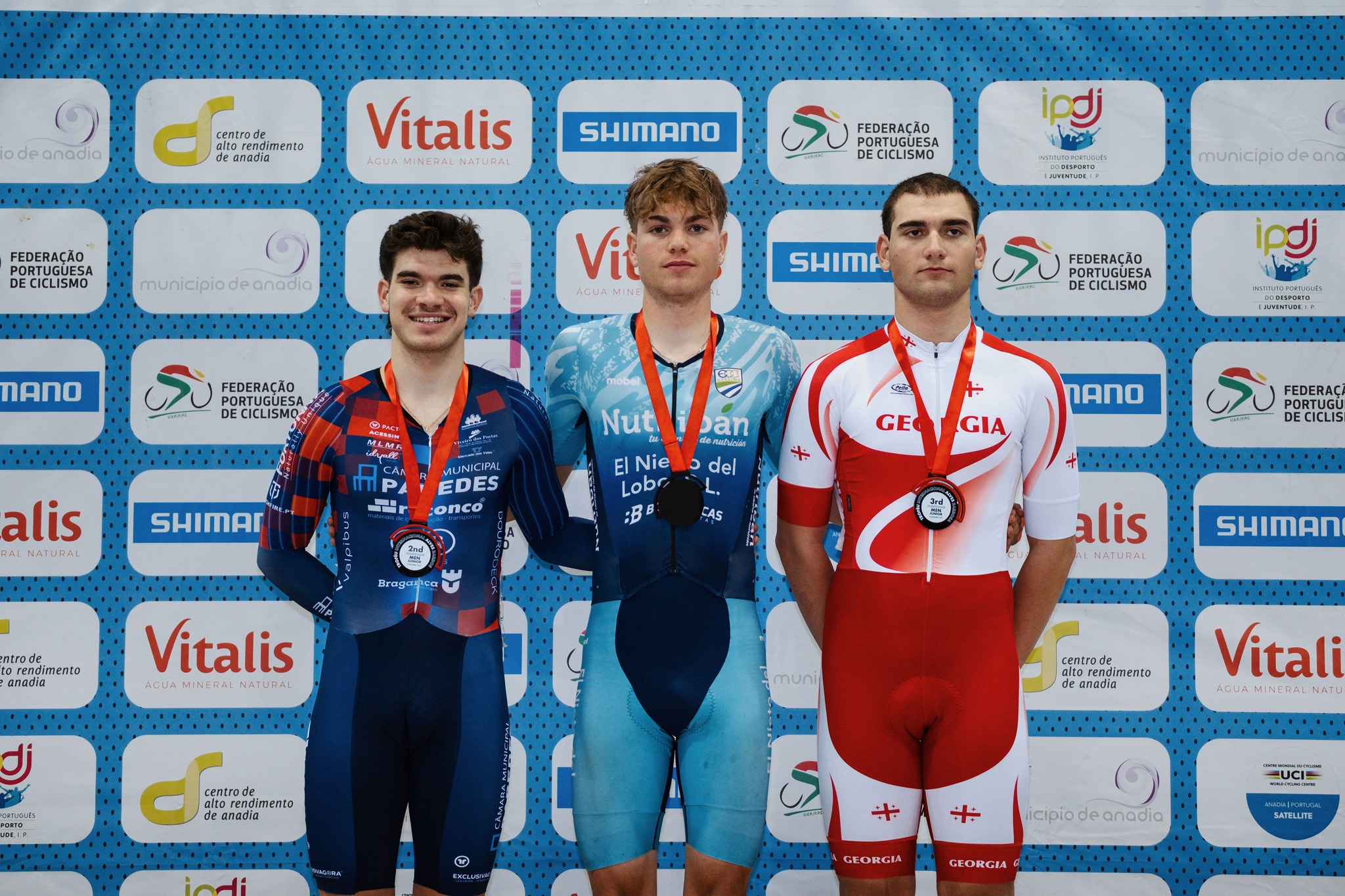 O pódio da Corrida por Pontos dos Juniores masculinos com José Paiva, Alejandro Cervantes e Giorgi Gabrichidze