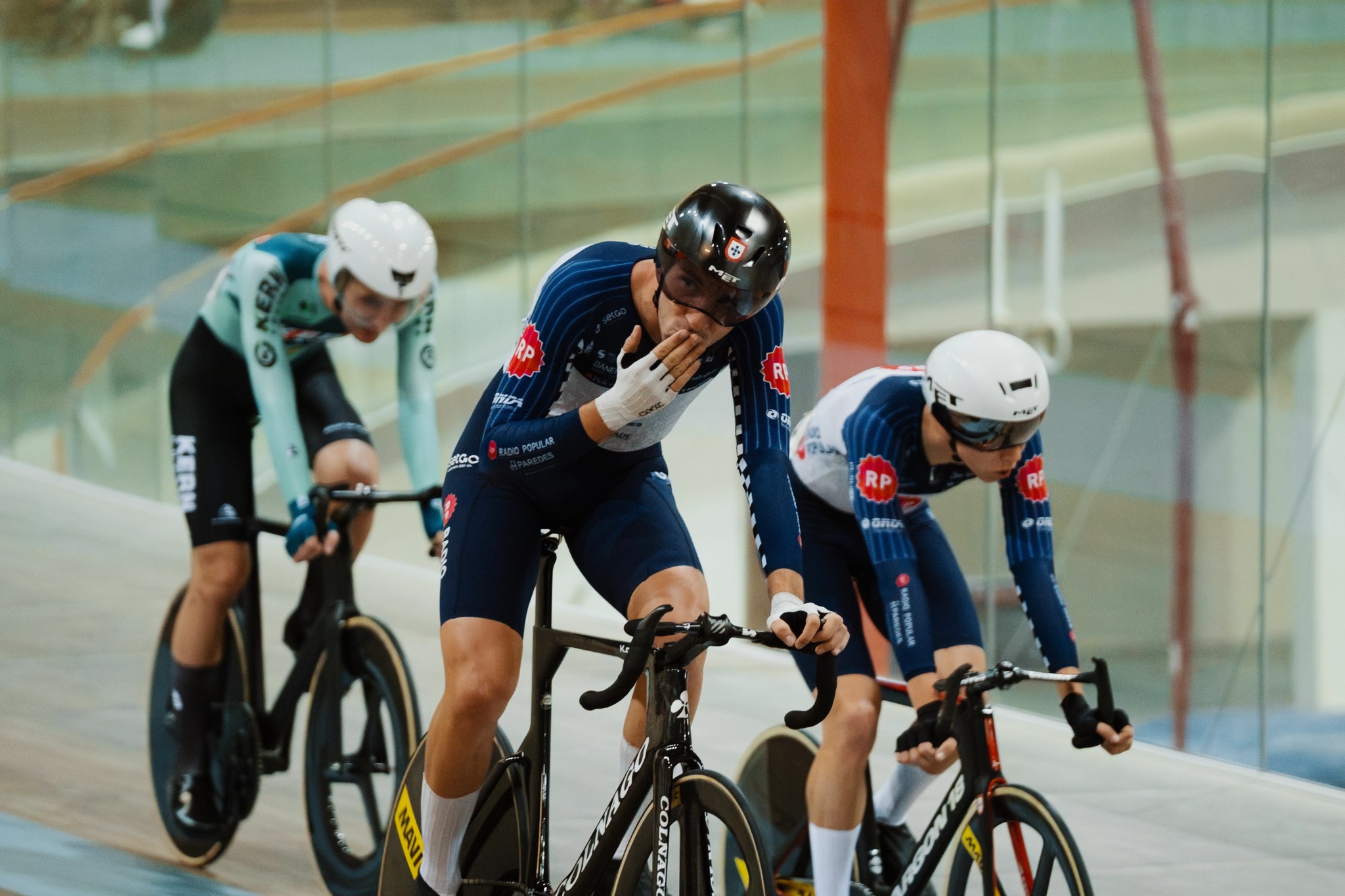 Daniel Dias surpreendeu os grandes favoritos ao vencer o Scratch dos elites masculinos