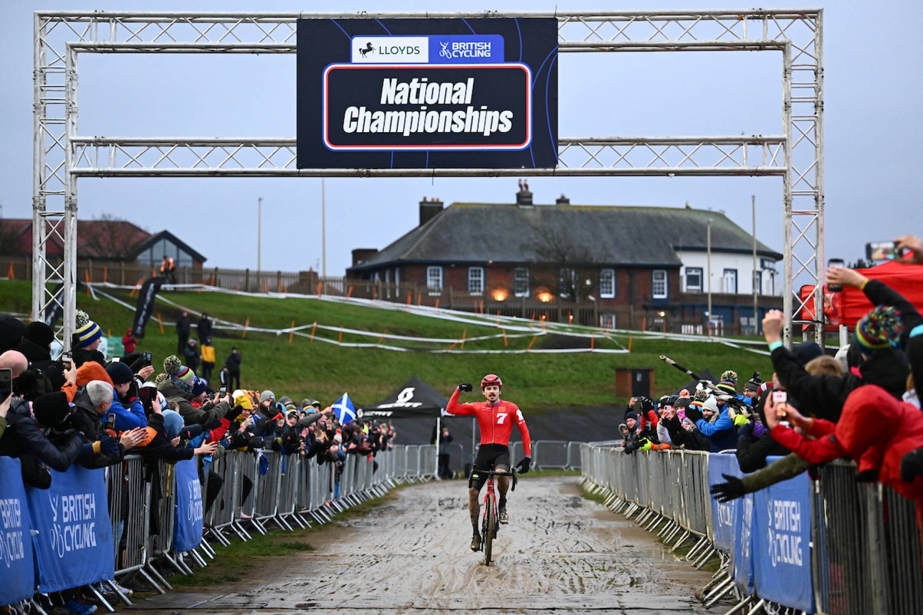 Cameron Mason fez o Poker nos Campeonatos Nacionais da Grã-Bretanha de Ciclocrosse (Foto: British Cycling)