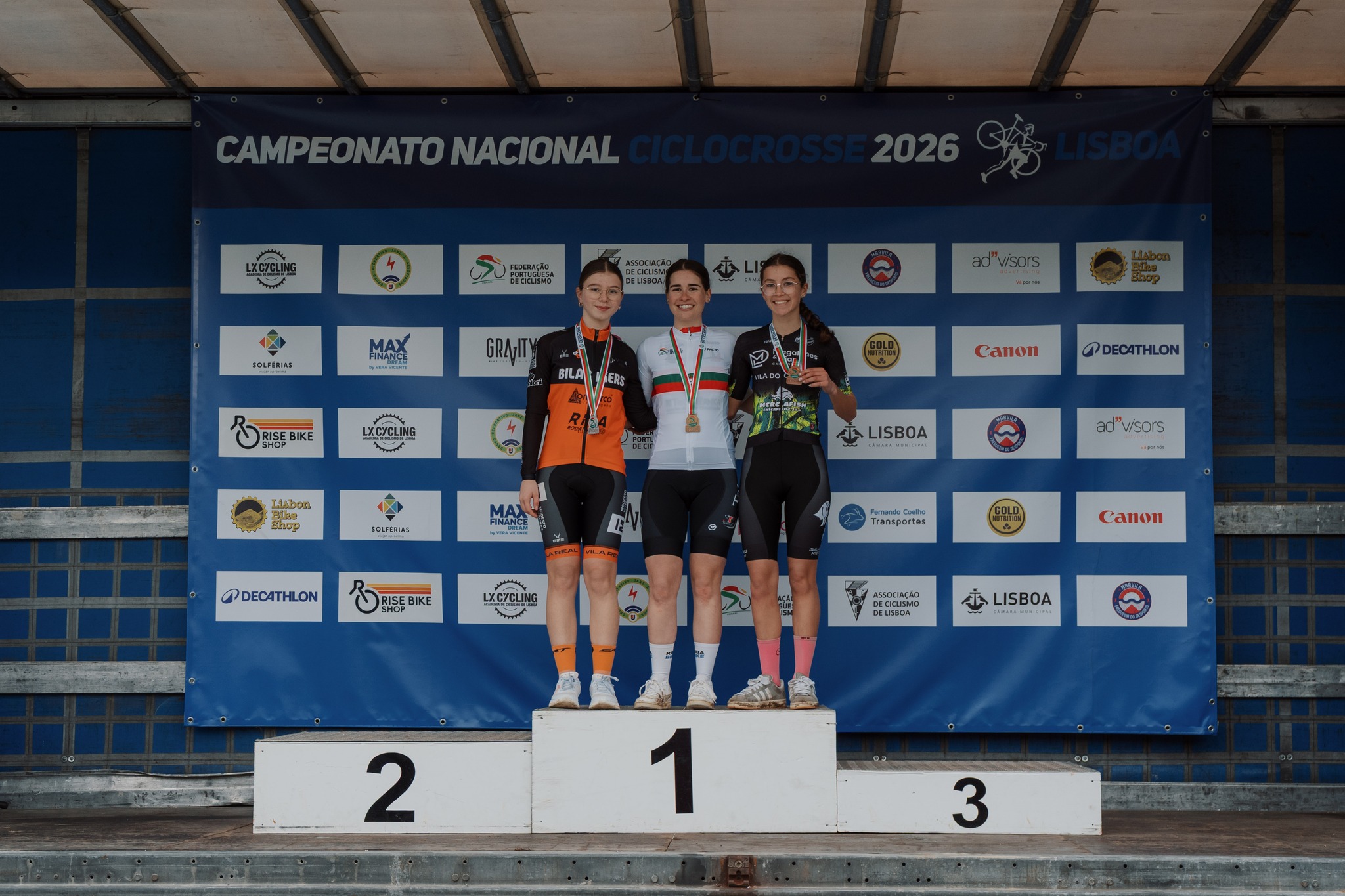 O pódio das cadetes femininas com Matilde Correia, Inês Fonseca e Mariana Ribeiro