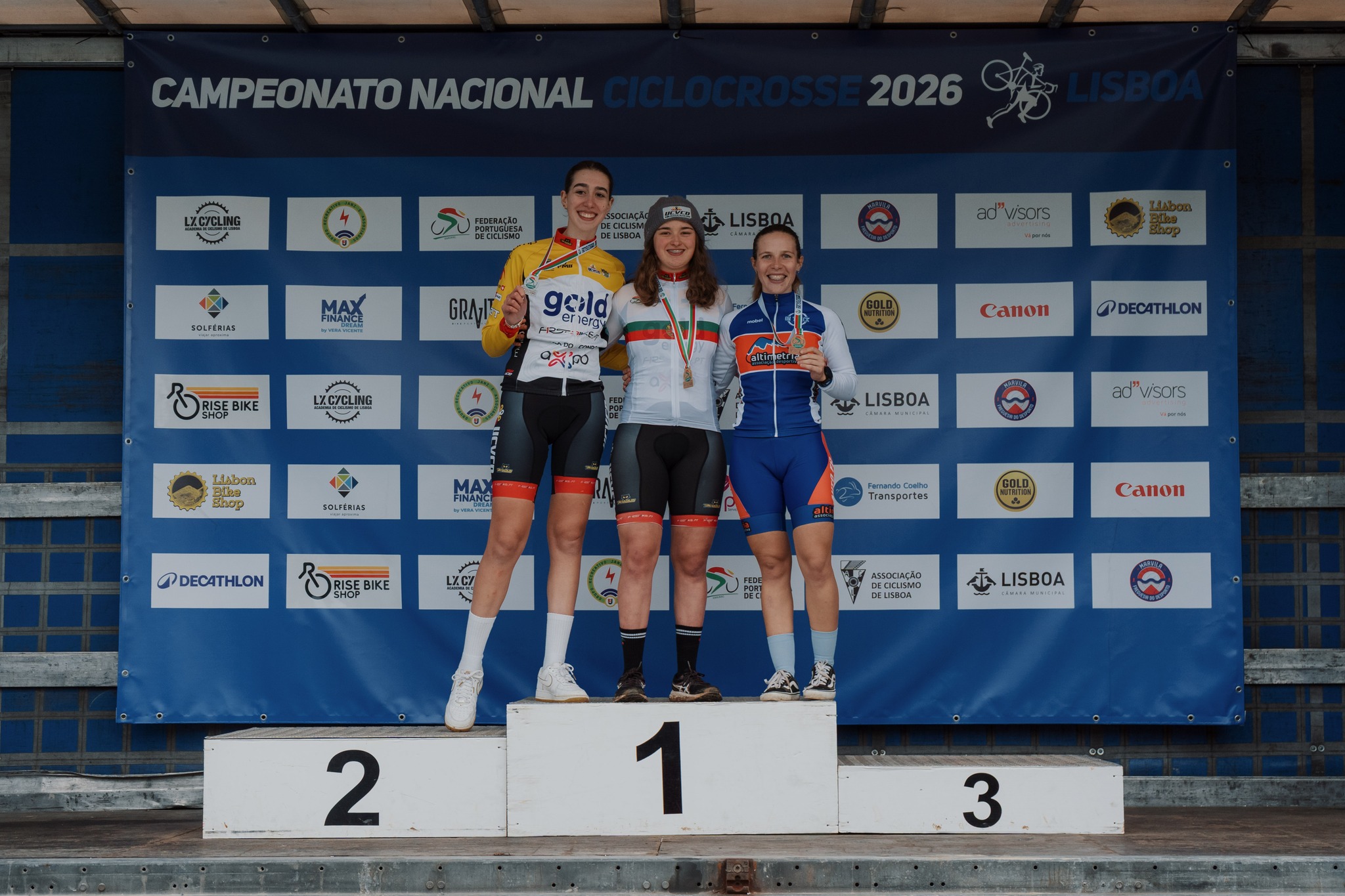 O pódio das Sub-23 femininas com Catarina Lopes, Margarida Vasconcelos e Beatriz Sousa