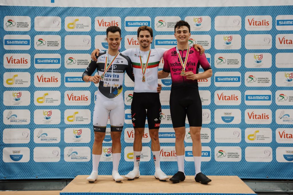 O pódio do Omnium dos elites masculinos com Miguel Salgueiro, Rui Oliveira e Gabriel Baptista
