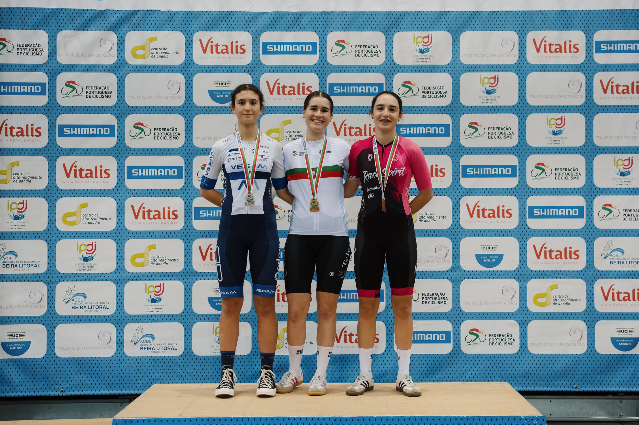 O pódio da Eliminação das Cadetes femininas com Carolina Bernardo, Inês Fonseca e Lara Lourenço
