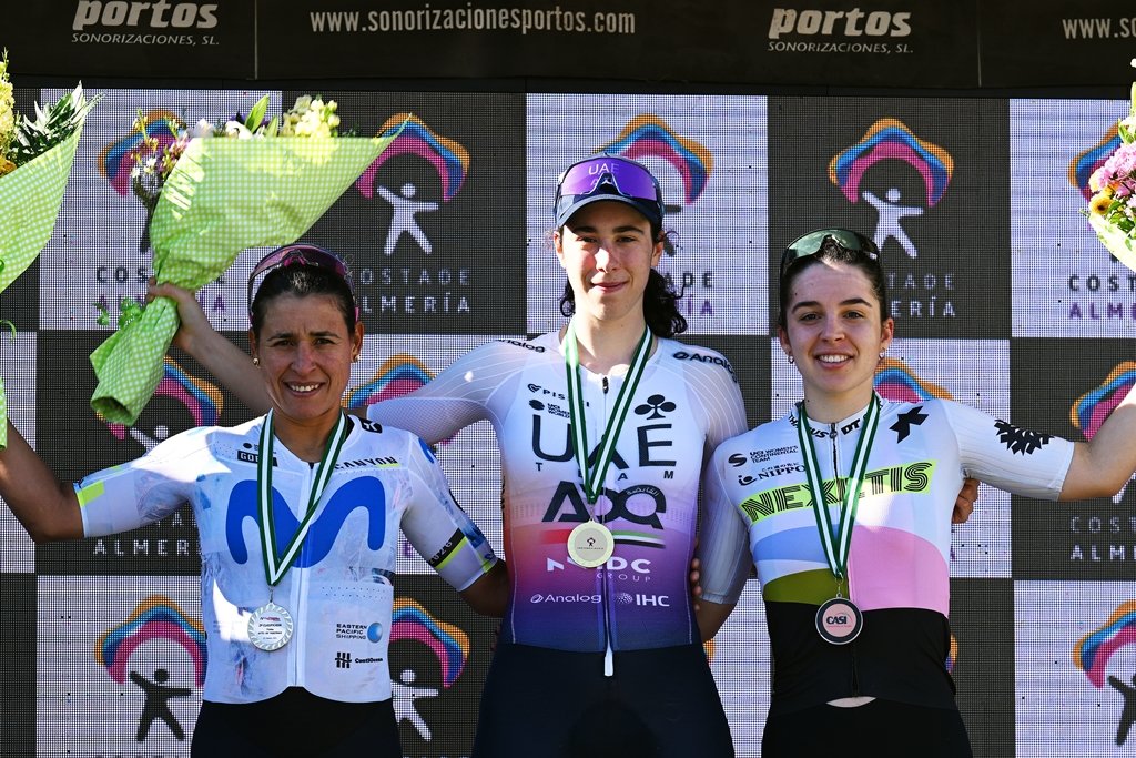 O pódio da Clasica de Almeria com Arlenis Sierra, Federica Venturelli e Jasmin Liechti