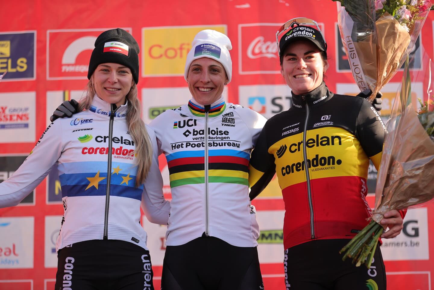 O pódio do Exact Cross de Sint-Niklaas das elites femininas com Inge van der Heijden, Lucinda Brand e Marion Norbert Riberolle (Foto: Photopress.be)