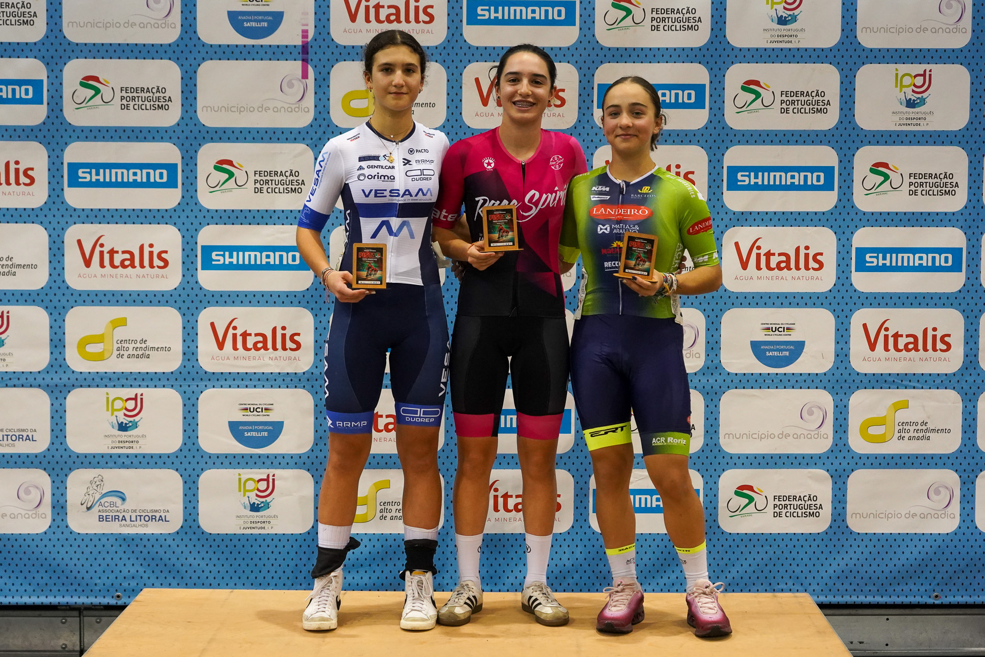 O pódio da Eliminação das cadetes femininas com Carolina Bernardo, Lara Lourenço e Mariana Peixoto