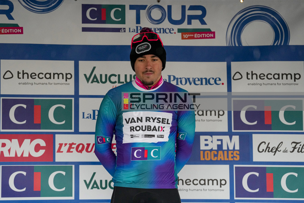 Arnaud Tendon é o primeiro camisola azul do Tour de La Provence (Foto: Xavier Pereyron/SprintCyclingAgency©2026)