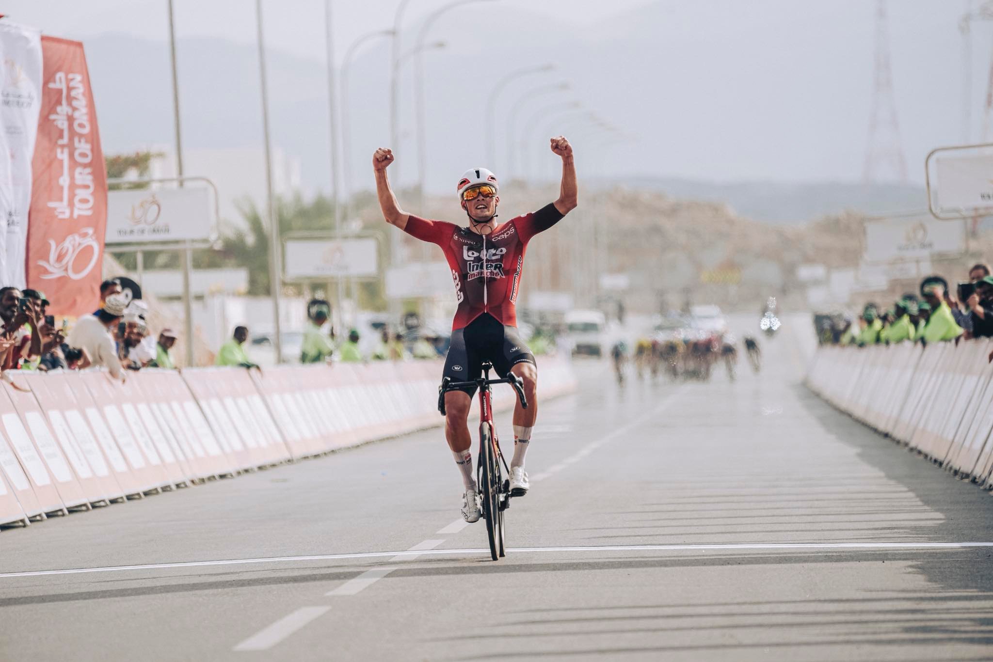 Baptiste Veistroffer vinga a fuga na etapa 2 do Tour of Oman e sobe à liderança da geral!