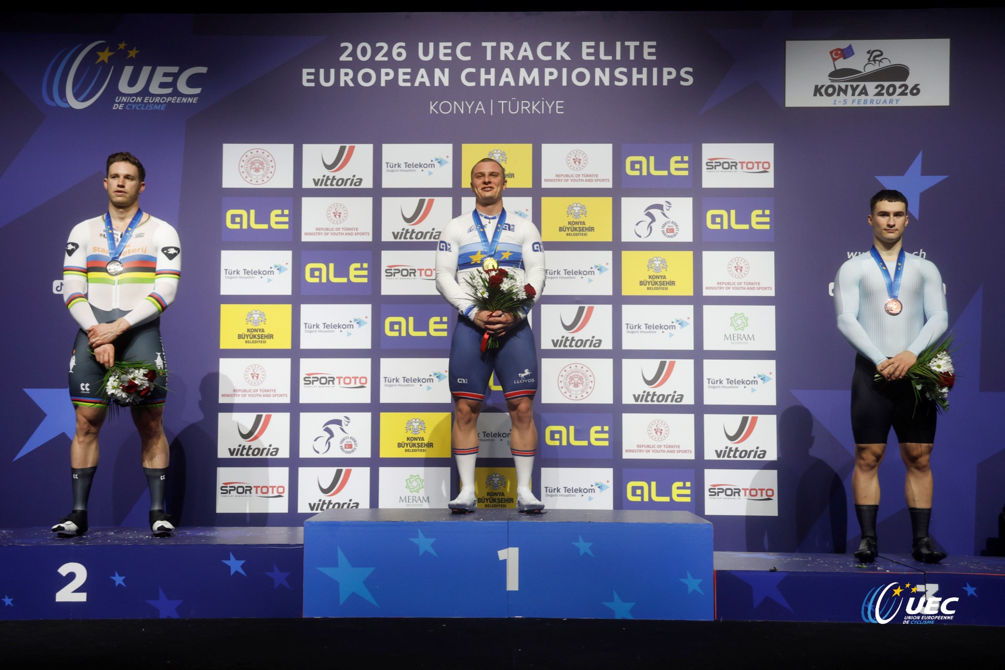 O pódio do Sprint masculino com Harrie Lavreysen, Matthew Richardson e Nikita Kiriltsev