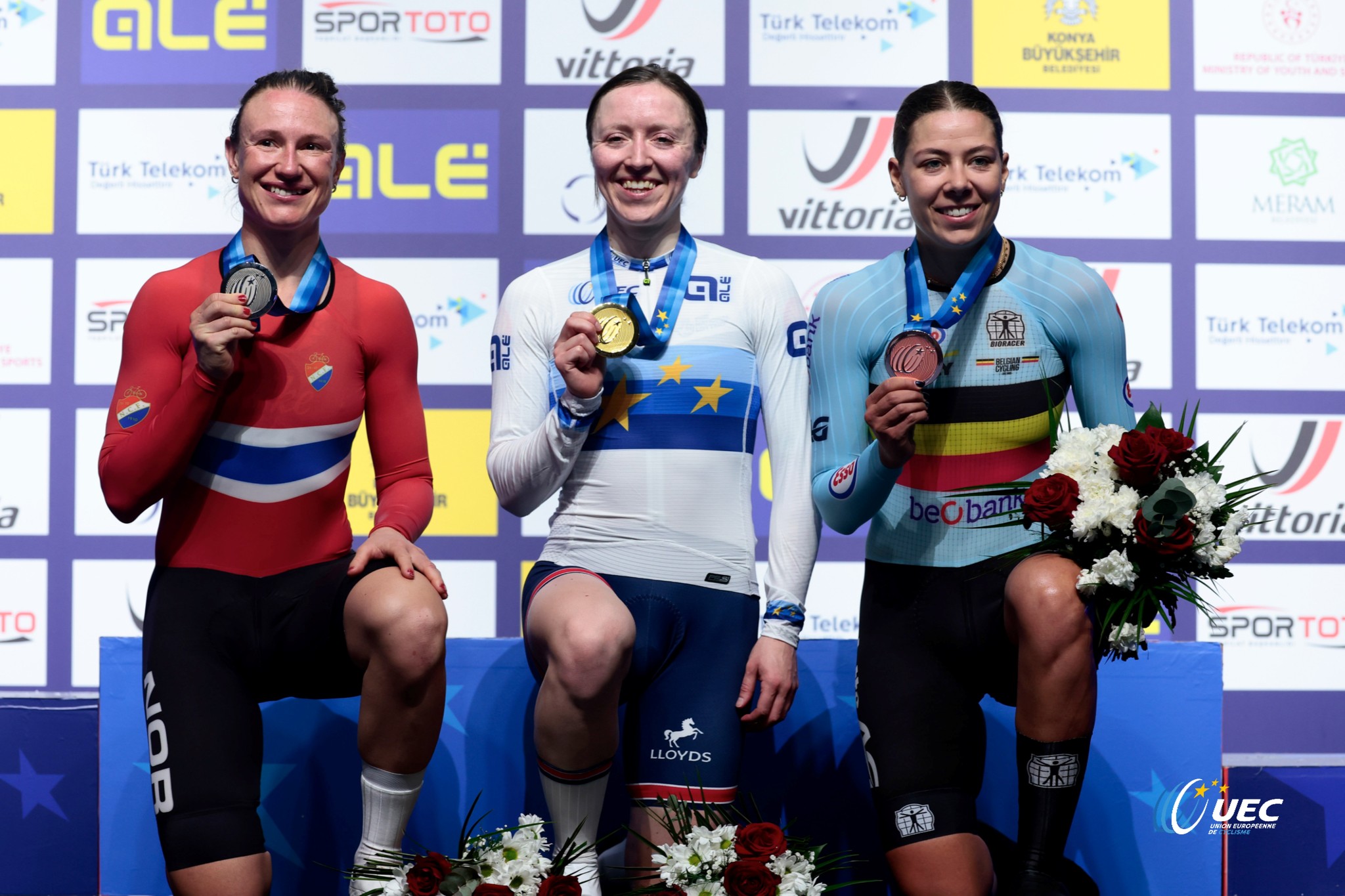O pódio do Omnium feminino nos Campeonatos da Europa de Pista com Anita Stenberg, Anna Morris e Shari Bossuyt