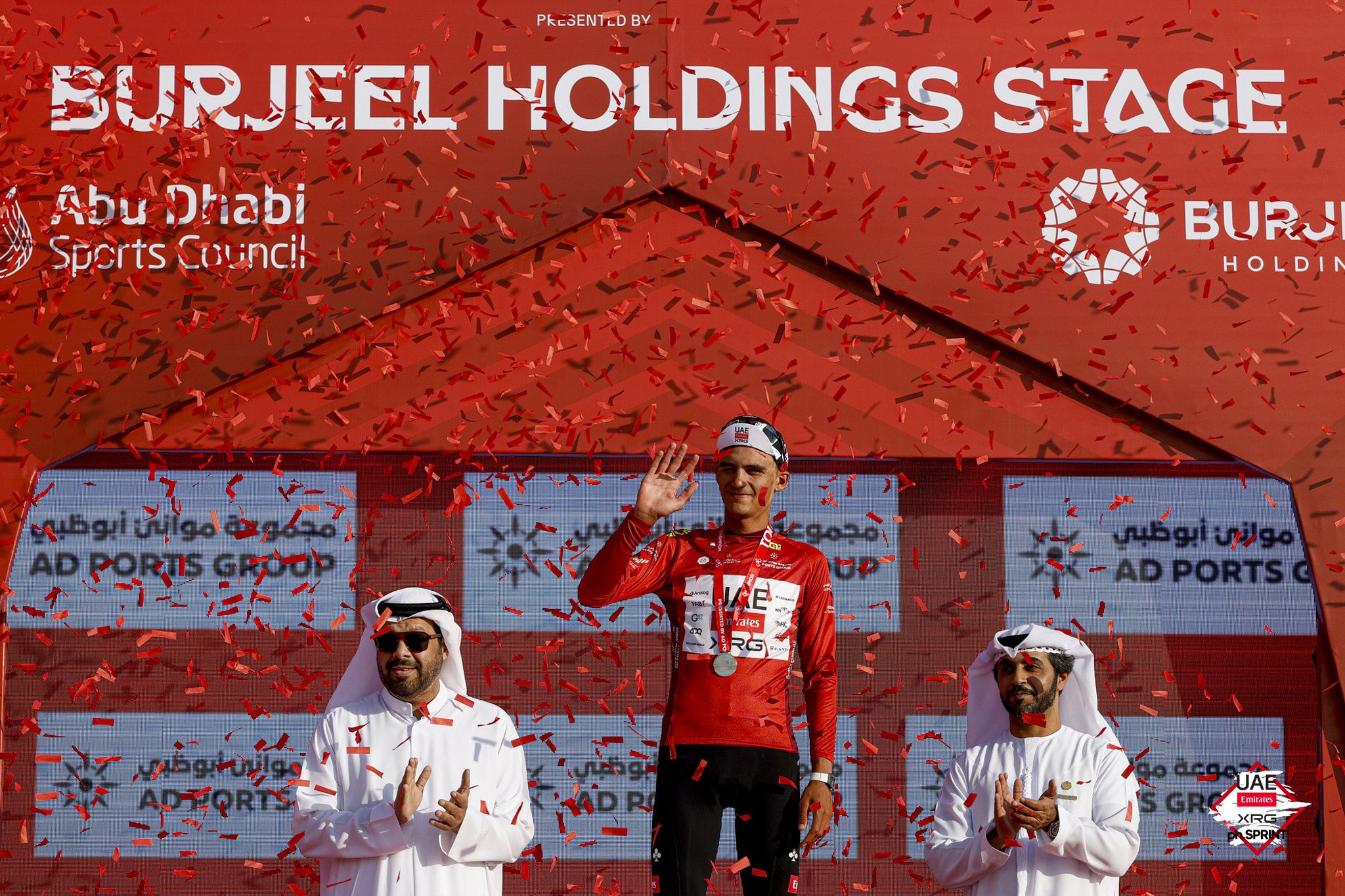 Isaac Del Toro é o novo camisola vermelha do UAE Tour