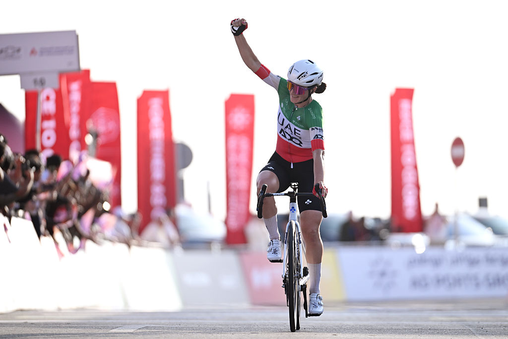 Elisa Longo Borghini conquista UAE Tour Women com vitória na etapa final!