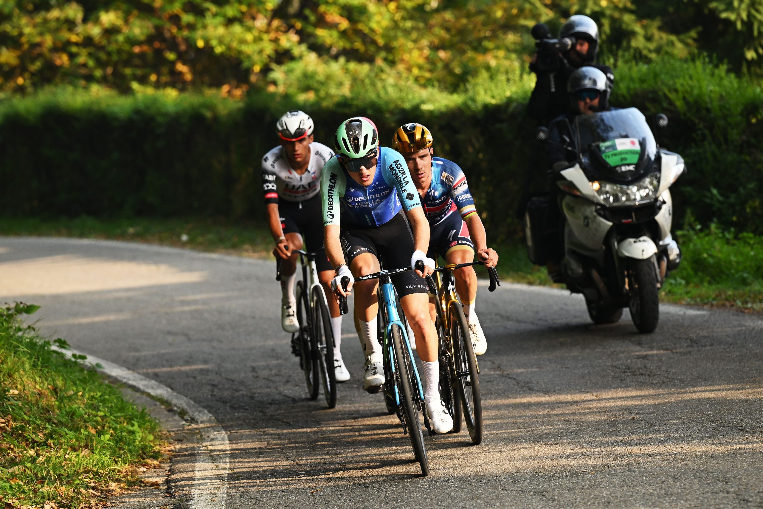 Poderá Paul Seixas estrear-se a vencer como profissional na etapa 2 da Volta ao Algarve?