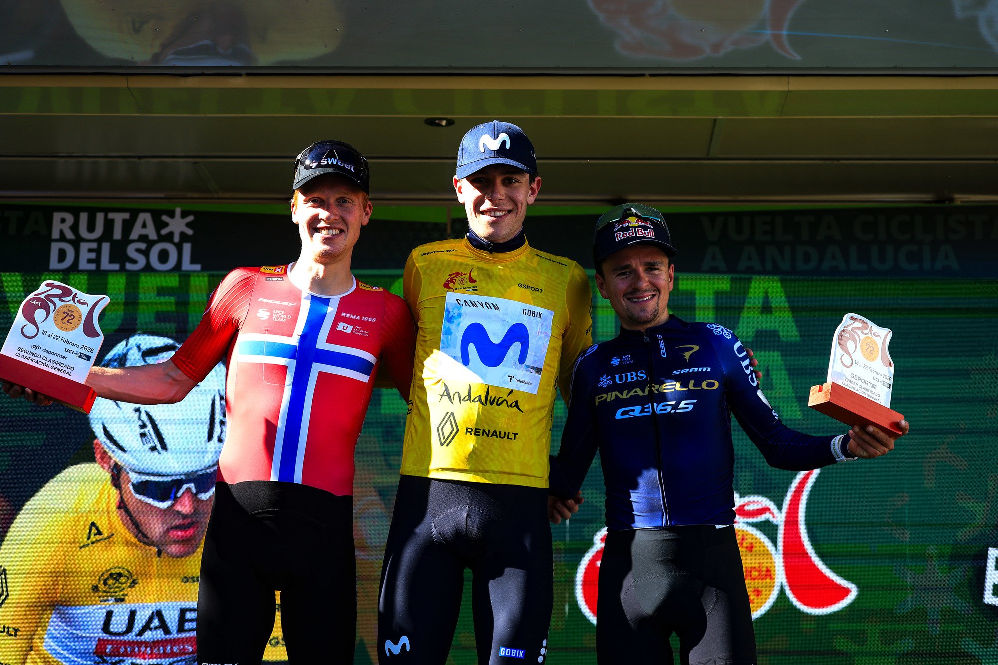 O pódio da Vuelta a Andalucía com Andreas Leknessund, Ivan Romeo e Tom Pidcock (Foto: SprintCyclingAgency)